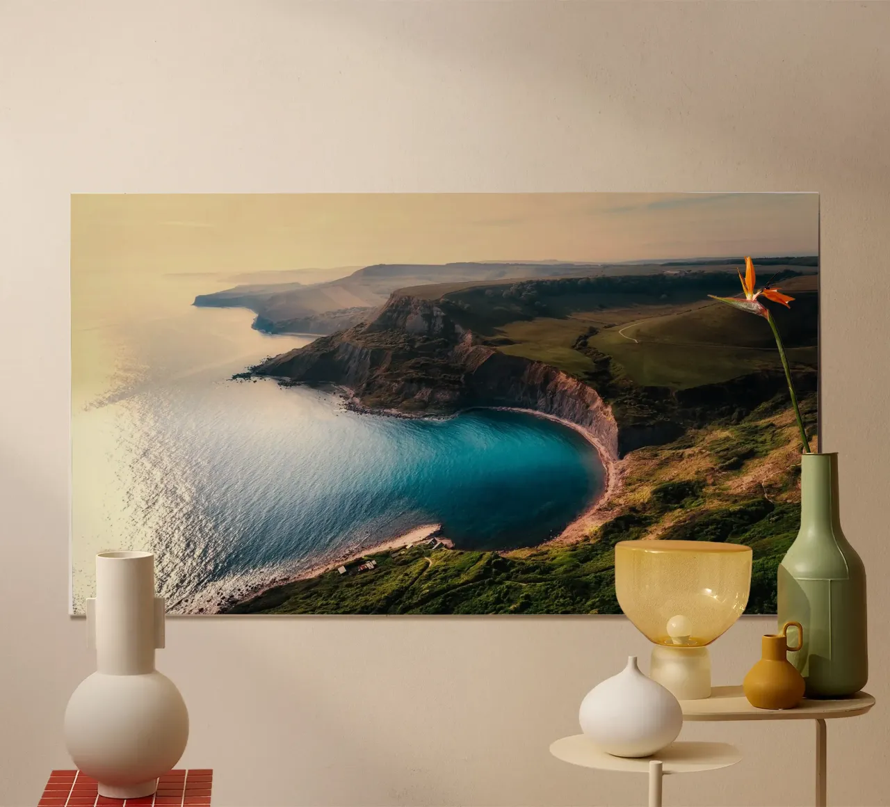 Sussurri della Costa Smeralda, Dorset, Inghilterra poster con telaio in alluminio da PhotoVibe Decor