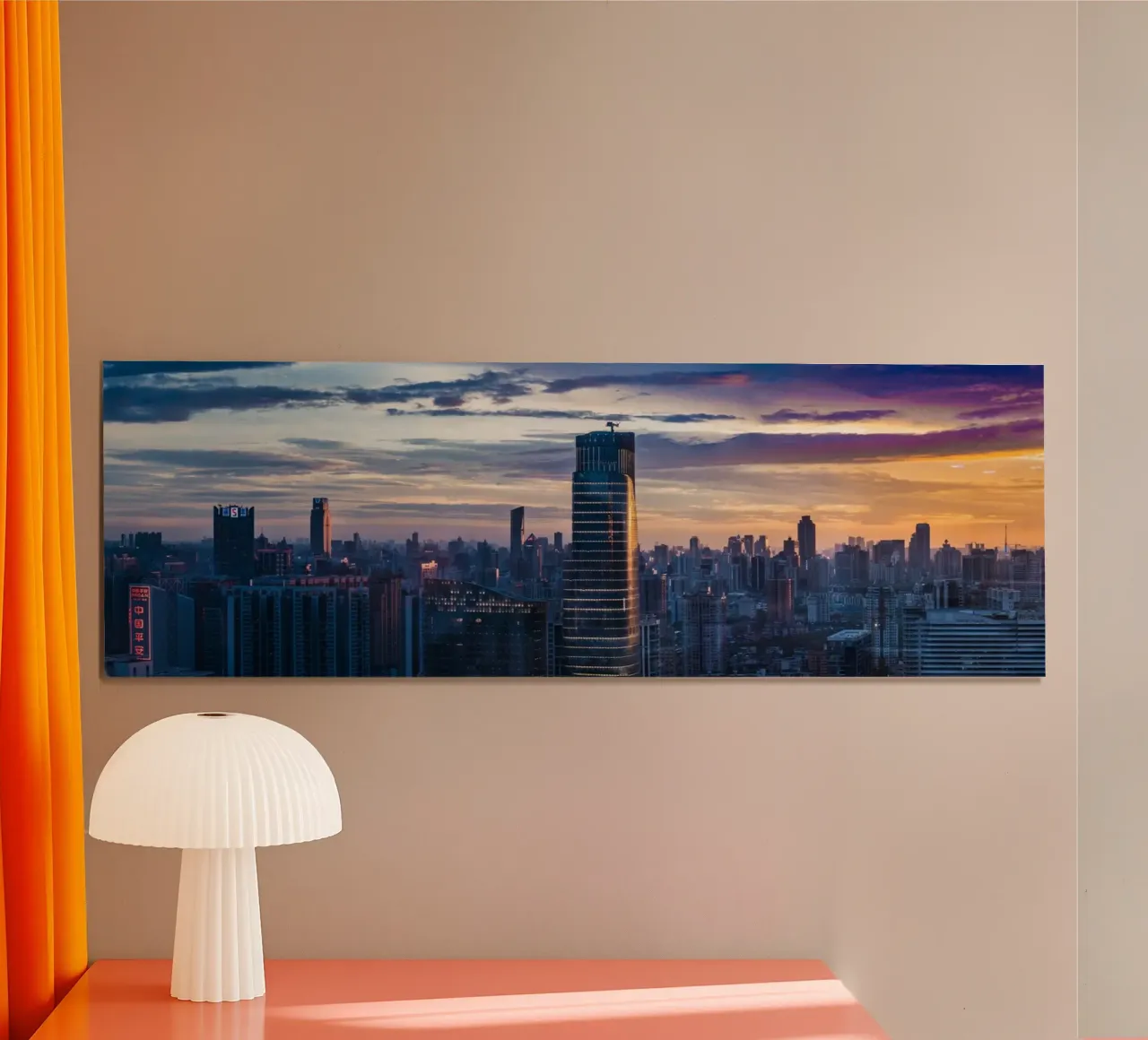 Skyline al neon al tramonto, Shanghai, Cina poster con telaio in alluminio da PhotoVibe Decor