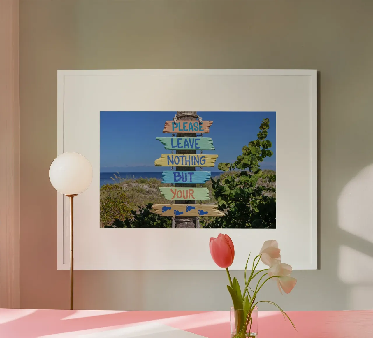Per favore, non lasciate altro che le vostre [impronte]. poster da PhotoVibe Decor