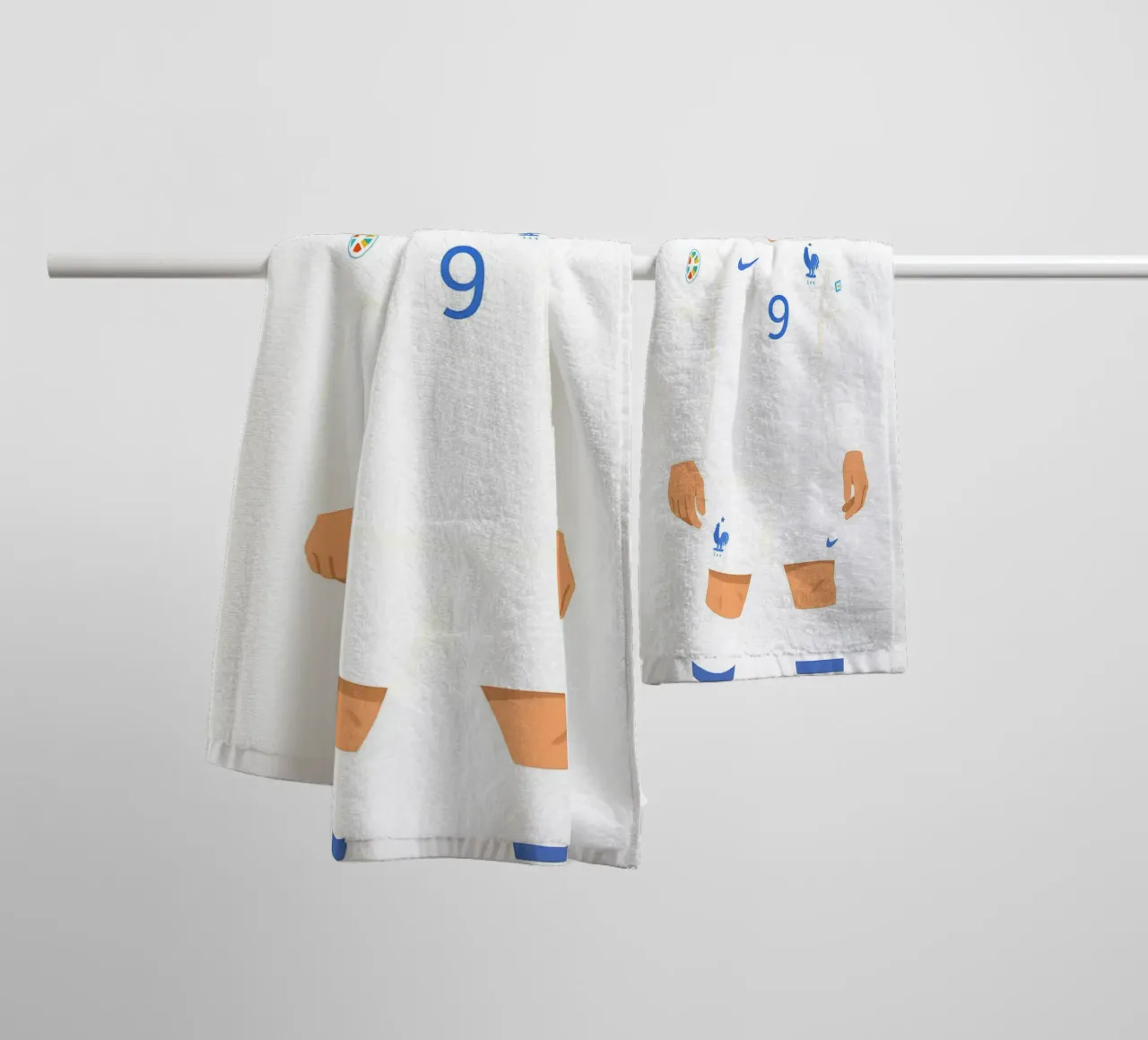 Olivier Giroud Minimalist asciugamano da bagno da MoviesArt