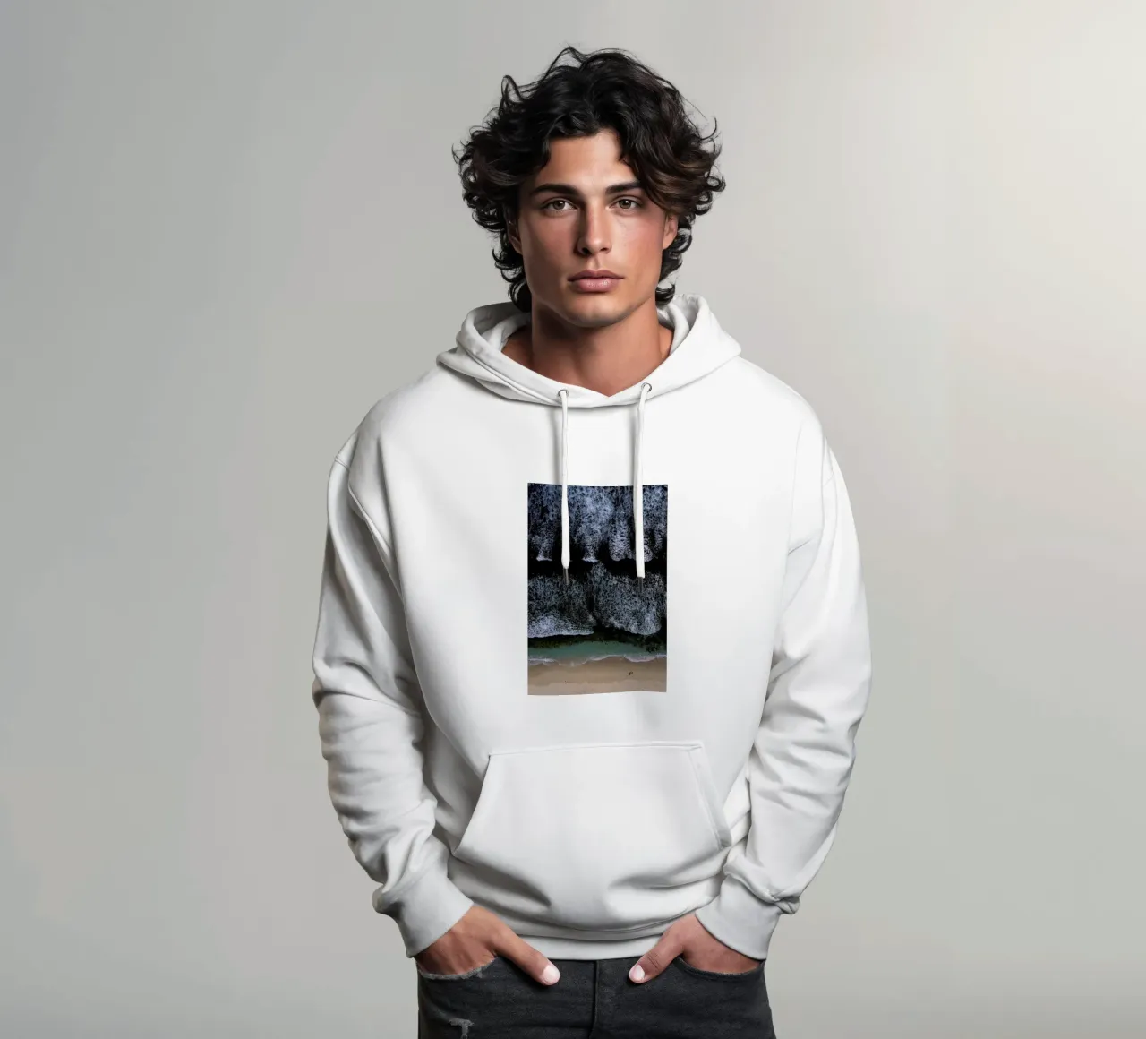 The Walk On A Calm Beach felpa con cappuccio da Studio Nahili