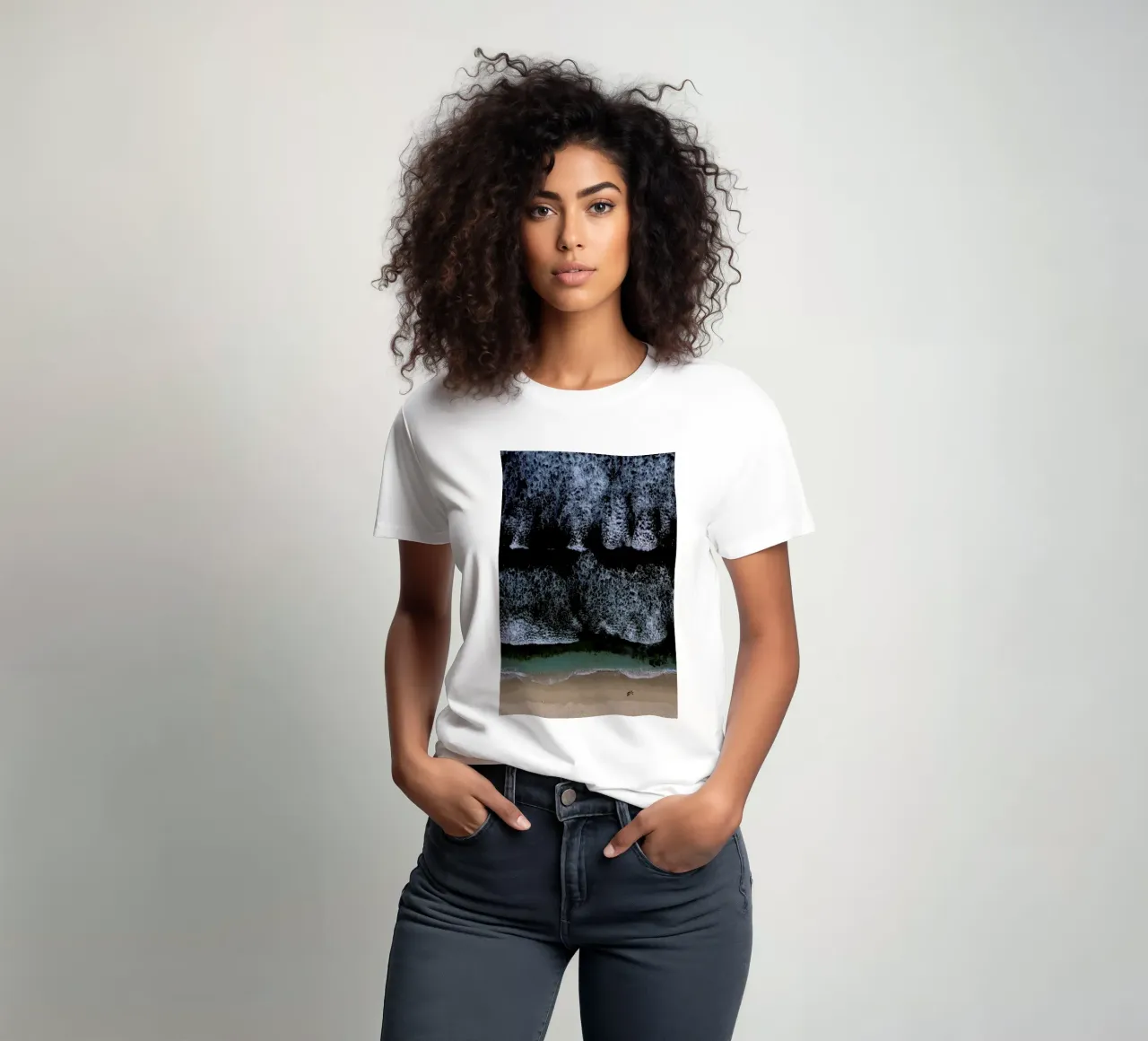The Walk On A Calm Beach t-shirt da Studio Nahili