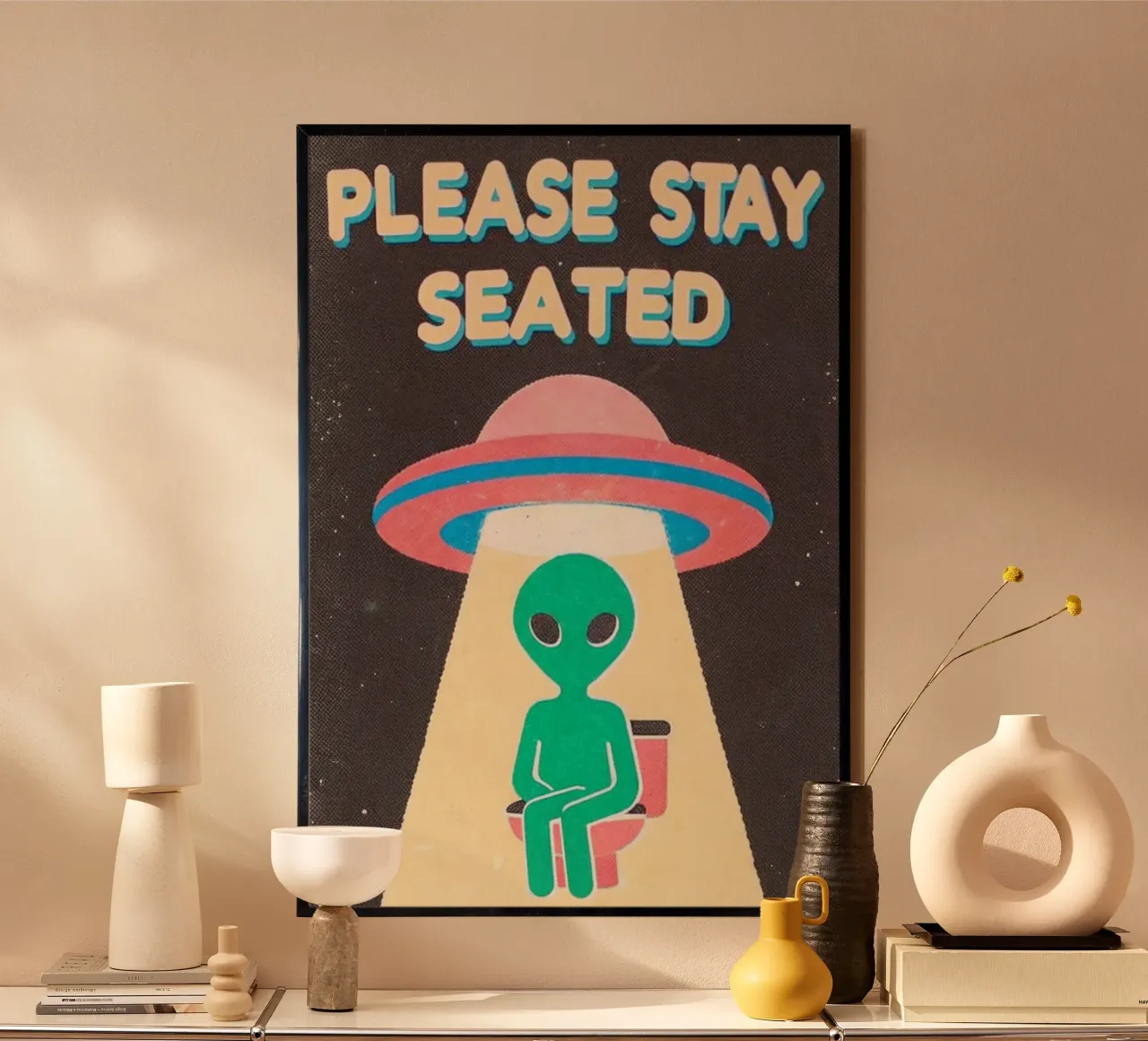 blijf alstublieft zitten grappig buitenaards toilet poster met aluminium frame van ralliness