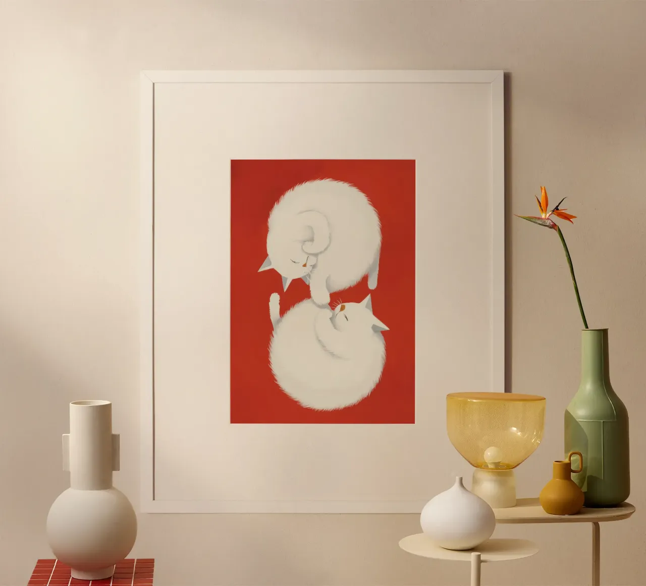 Il sonno del gattino Yin-Yang poster con telaio in legno da Stone Patina
