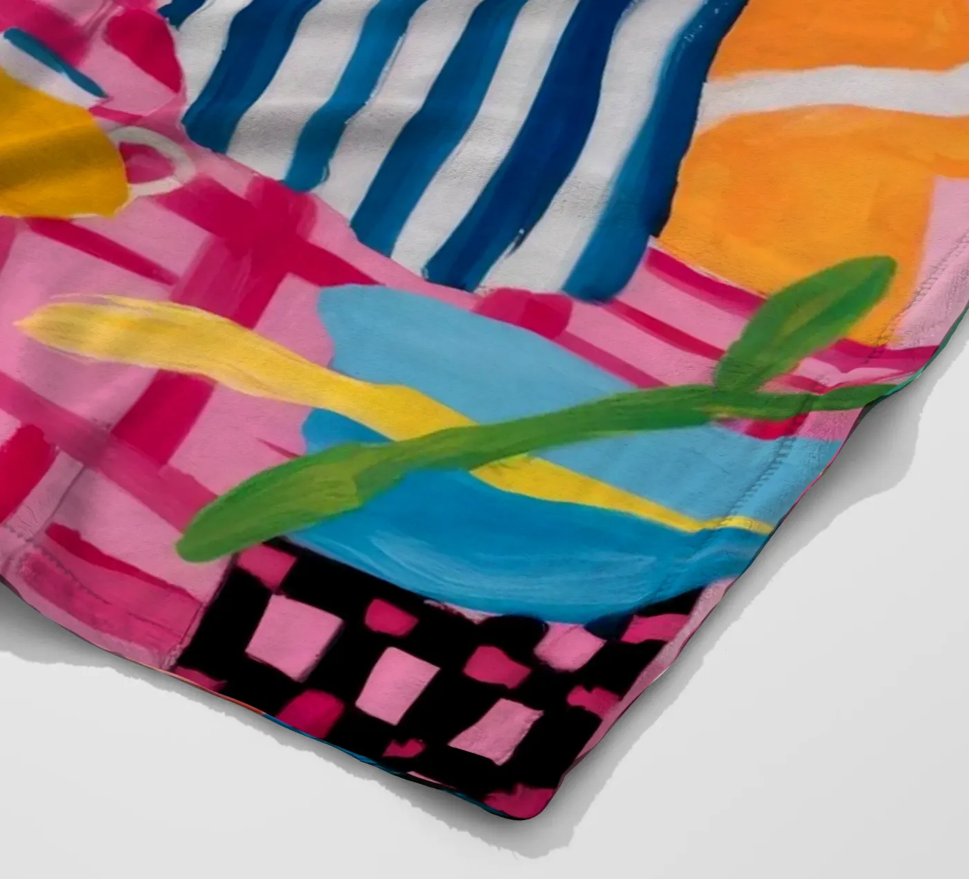 Fröhliche Musterkollision Fleecedecke von Ember Stone