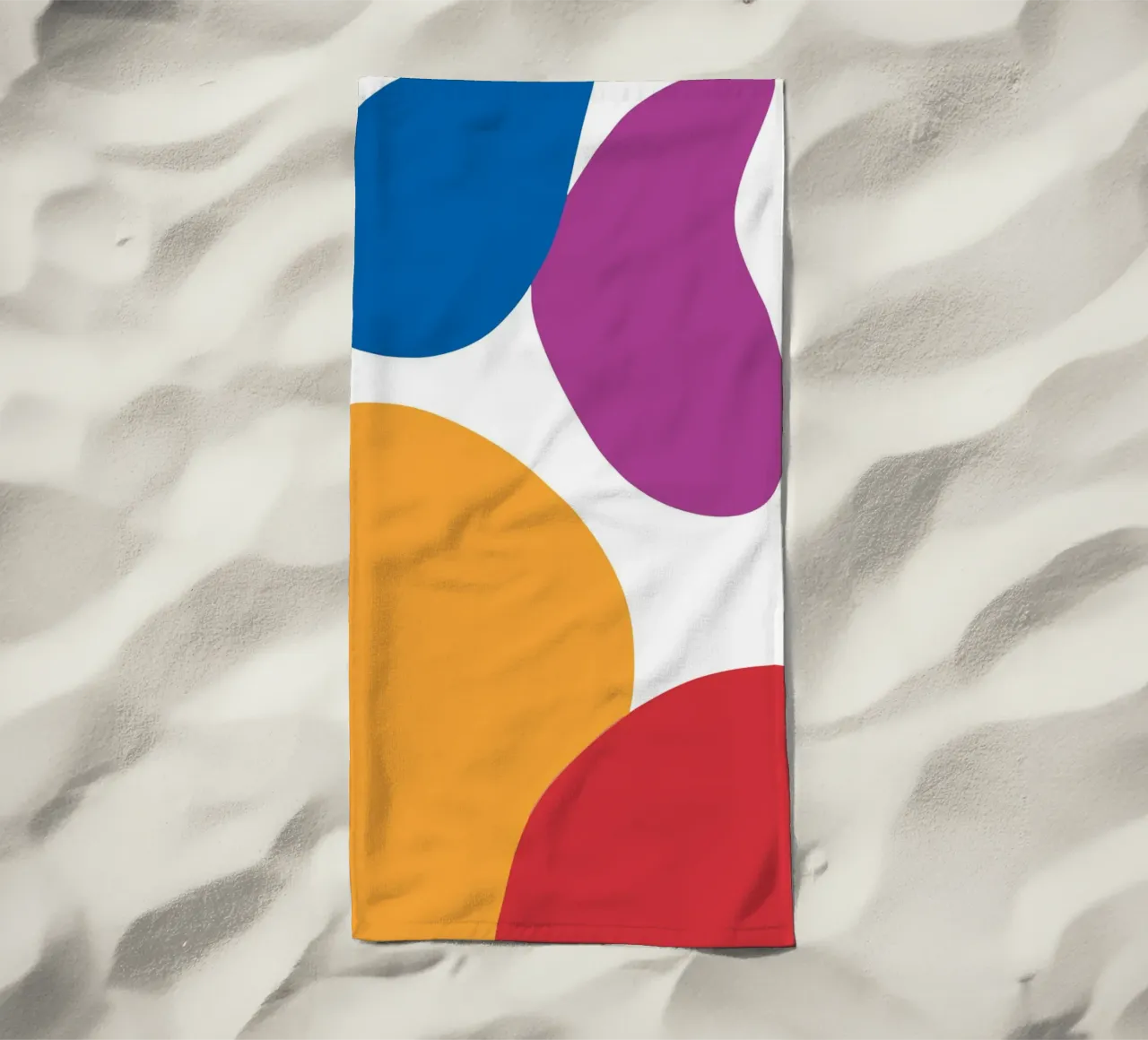 forme astratte e colorate telo mare da HicksShop