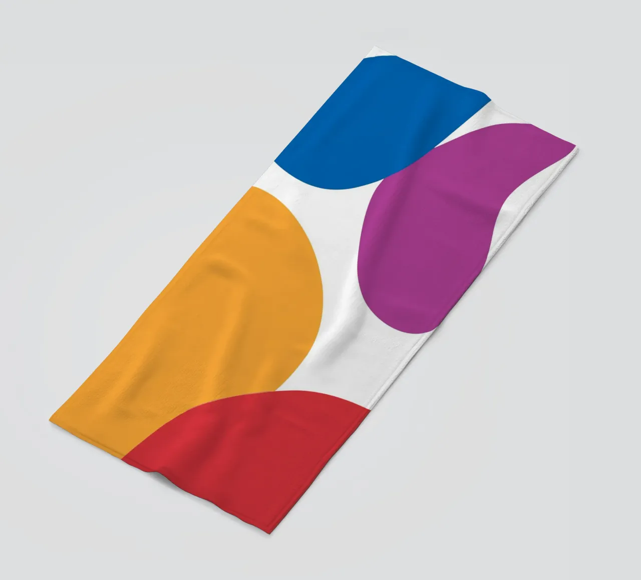 forme astratte e colorate telo mare da HicksShop