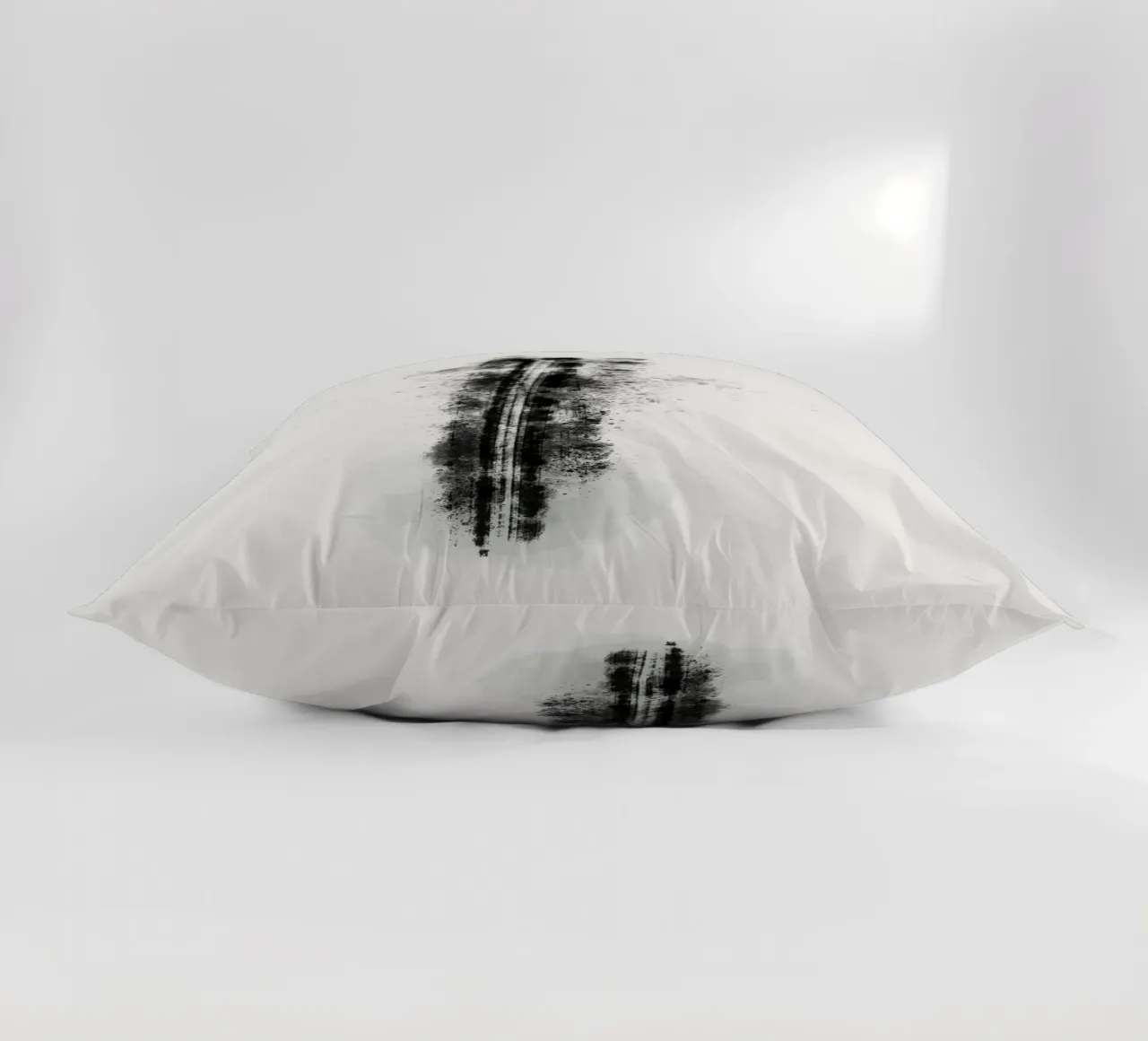 Abstract Black Lines with Paint Splatters cuscino da Imaginative