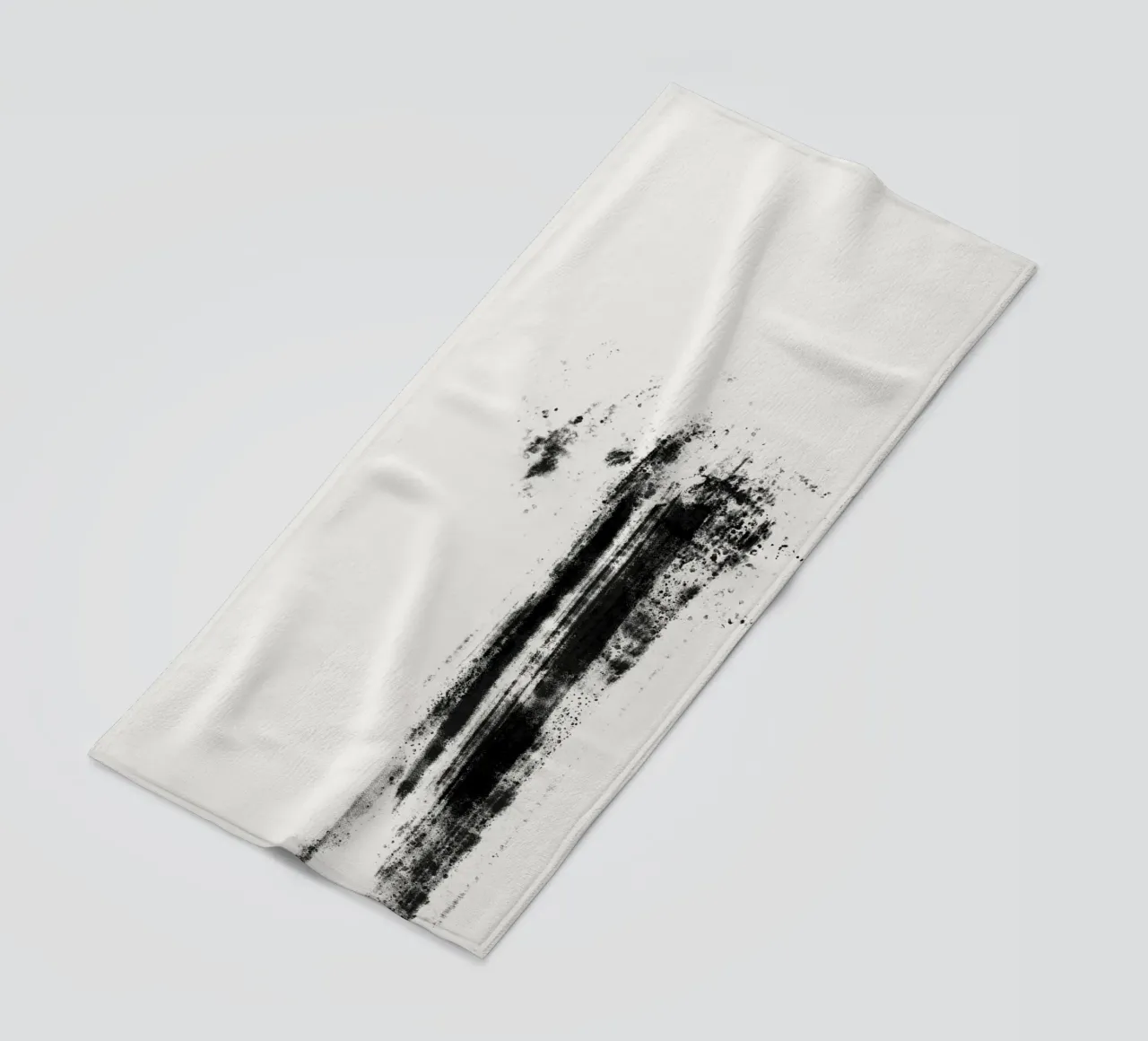 Abstract artwork with black brushstrokes and paint splatters telo mare da Imaginative