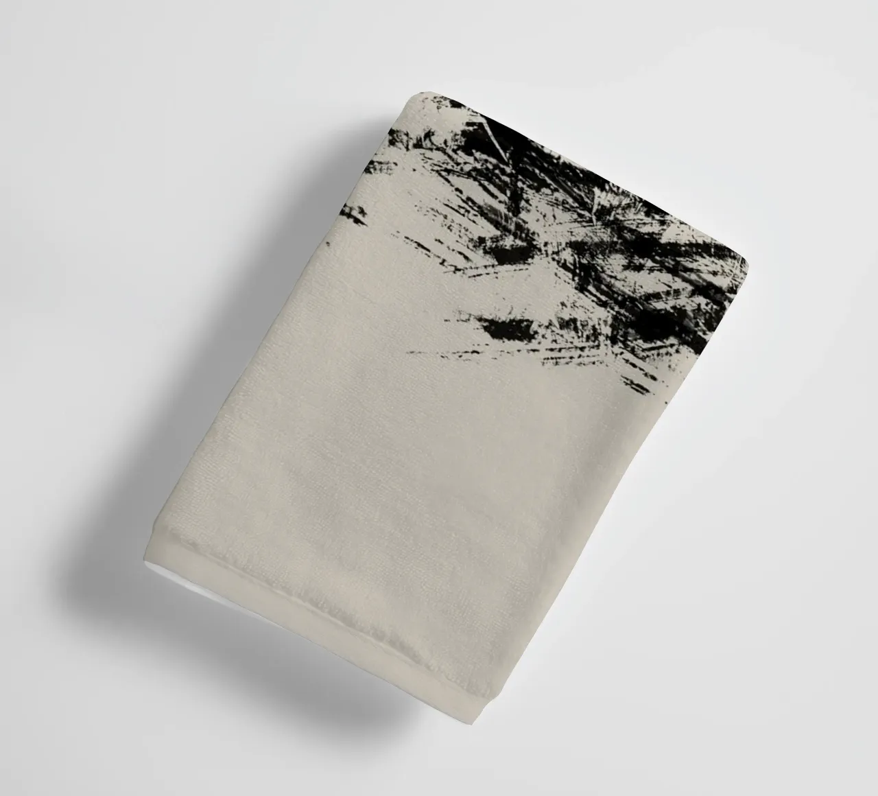 Pittura astratta con pennellate e texture nere asciugamano da bagno da Imaginative
