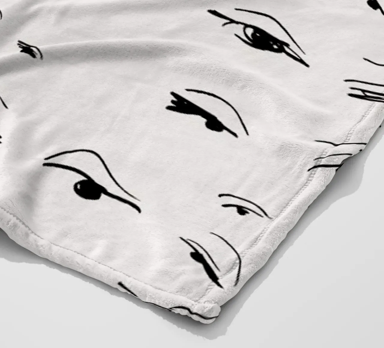 Eyes coperta in pile da Leigh Viner