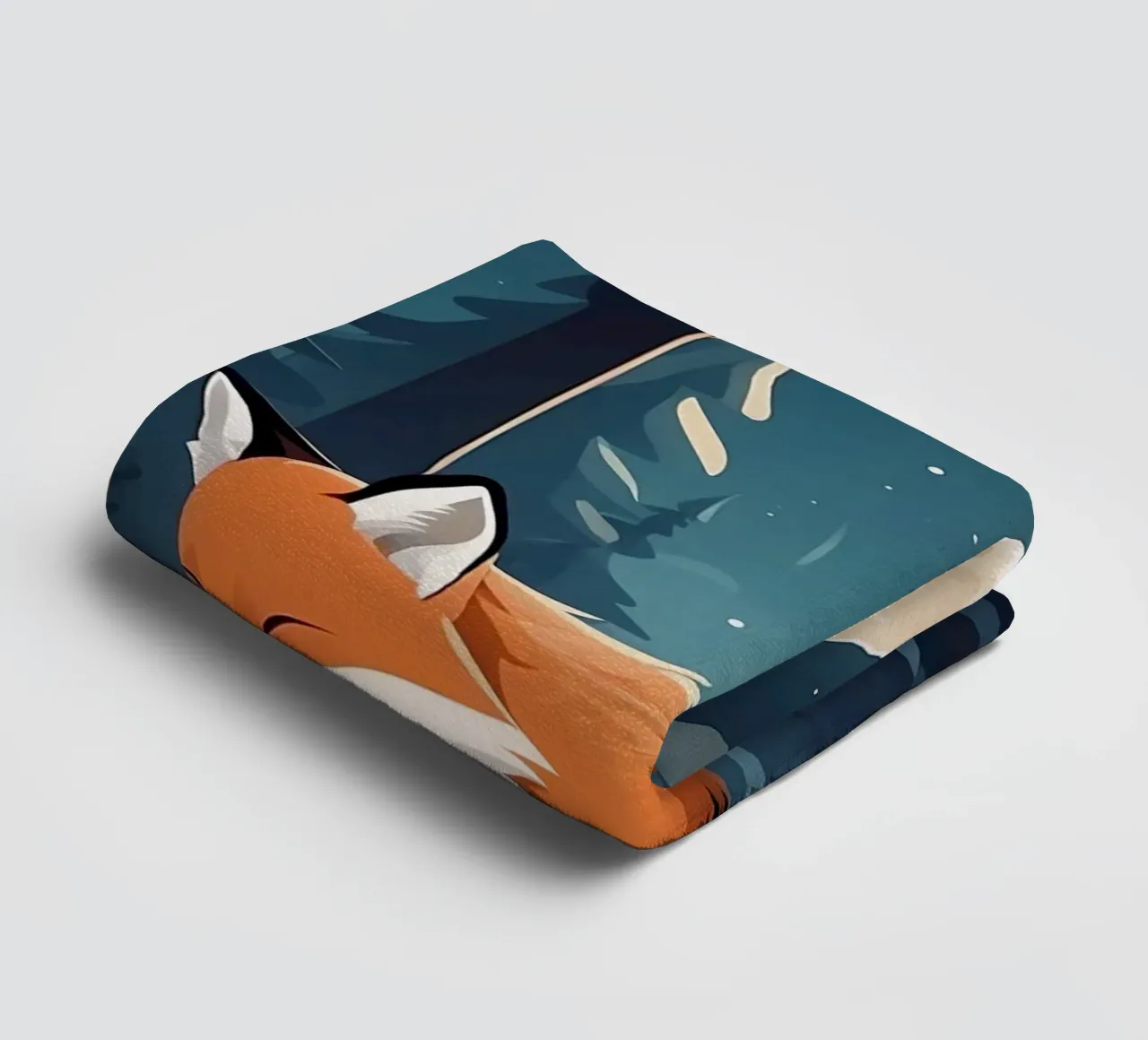 Un renard se repose paisiblement au clair de lune dans une forêt dense. serviette de bain de DesignDoodle