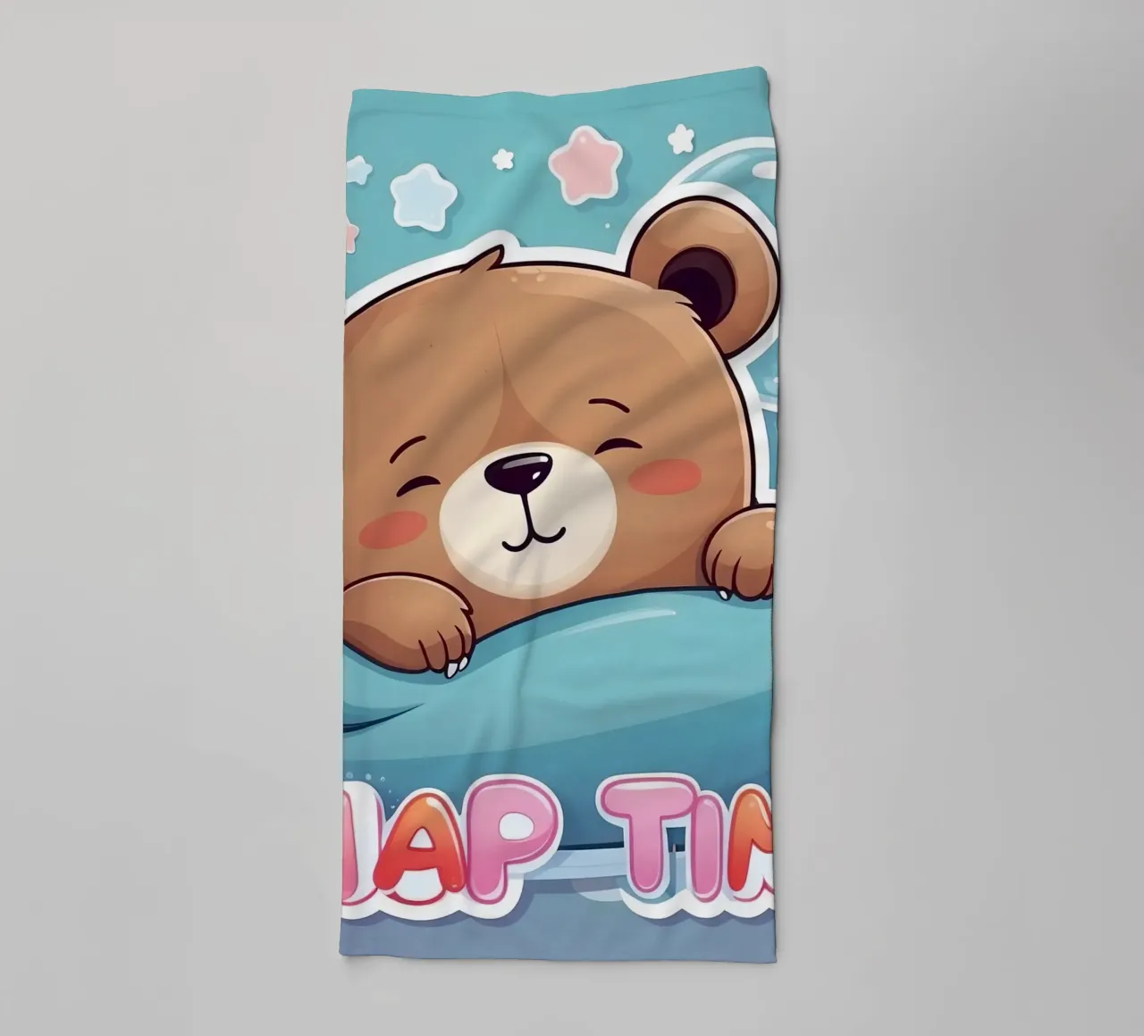 Mignon ours de dessin animé faisant une sieste dans une couverture douillette serviette de bain de DesignDoodle