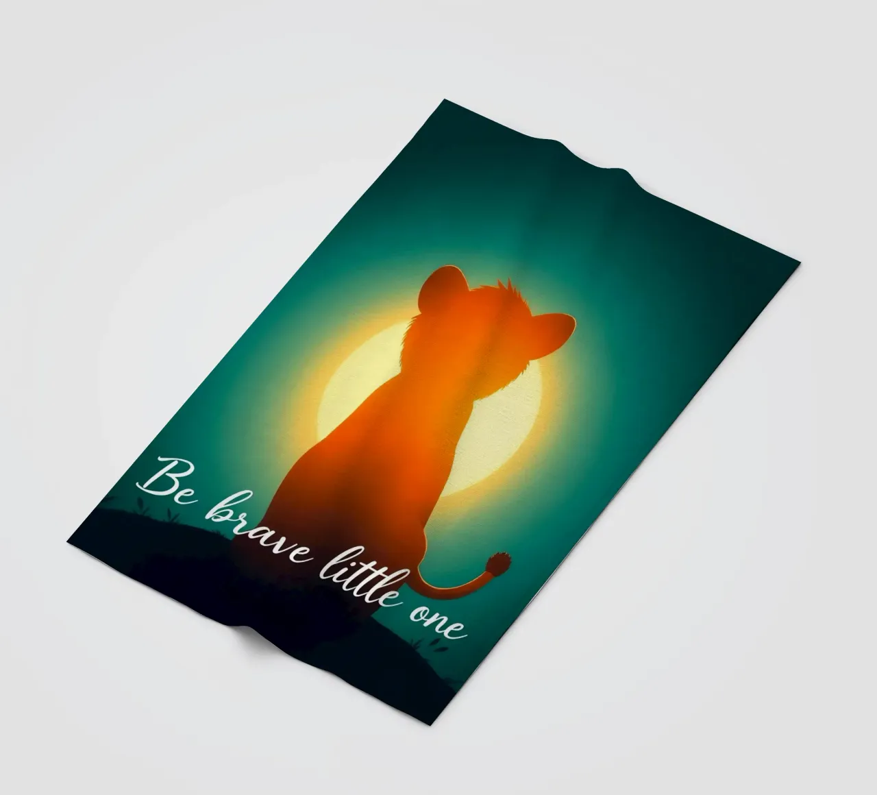 Un piccolo cucciolo coraggioso guarda il sole in un paesaggio tranquillo coperta in pile da DesignDoodle