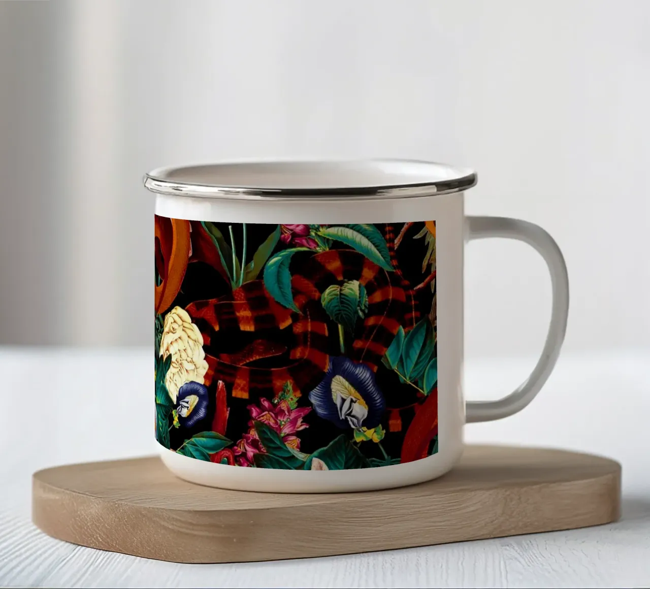 Floral and Animals Pattern II tazza in smalto da burcukorkmazyurek