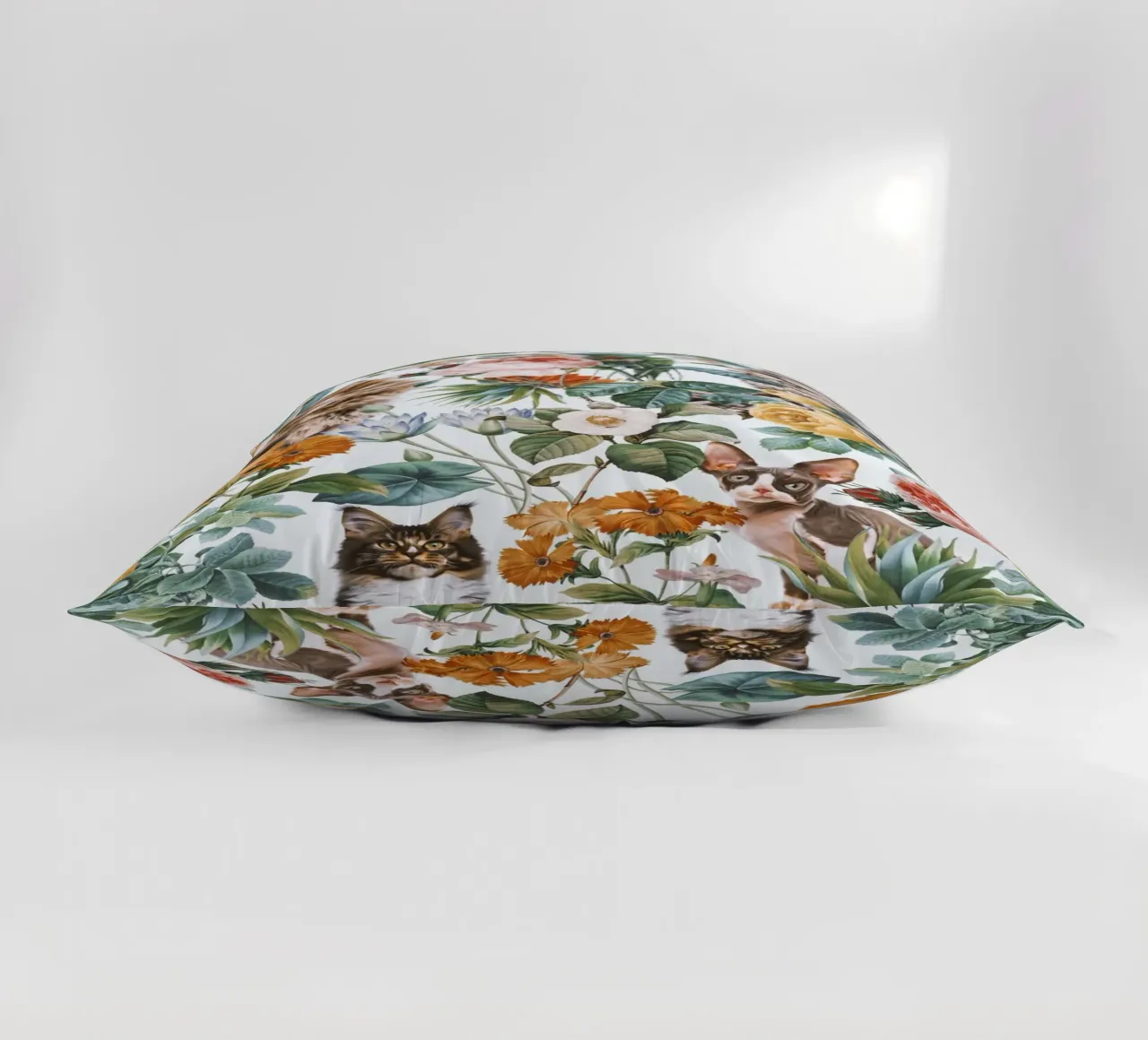 Cat and Floral Pattern cuscino da burcukorkmazyurek