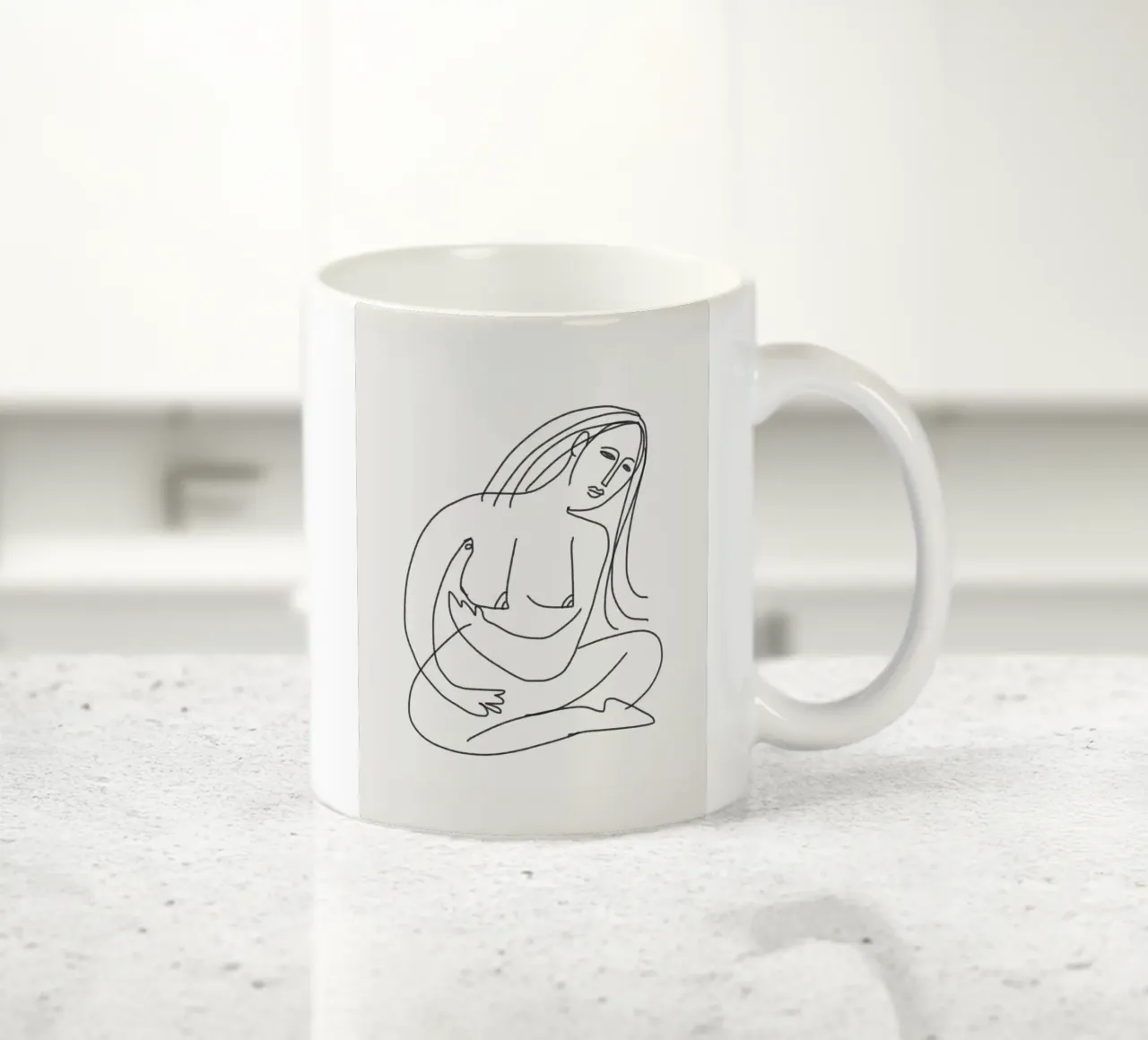 Nudo in posa seduta tazza in ceramica da Little Dean
