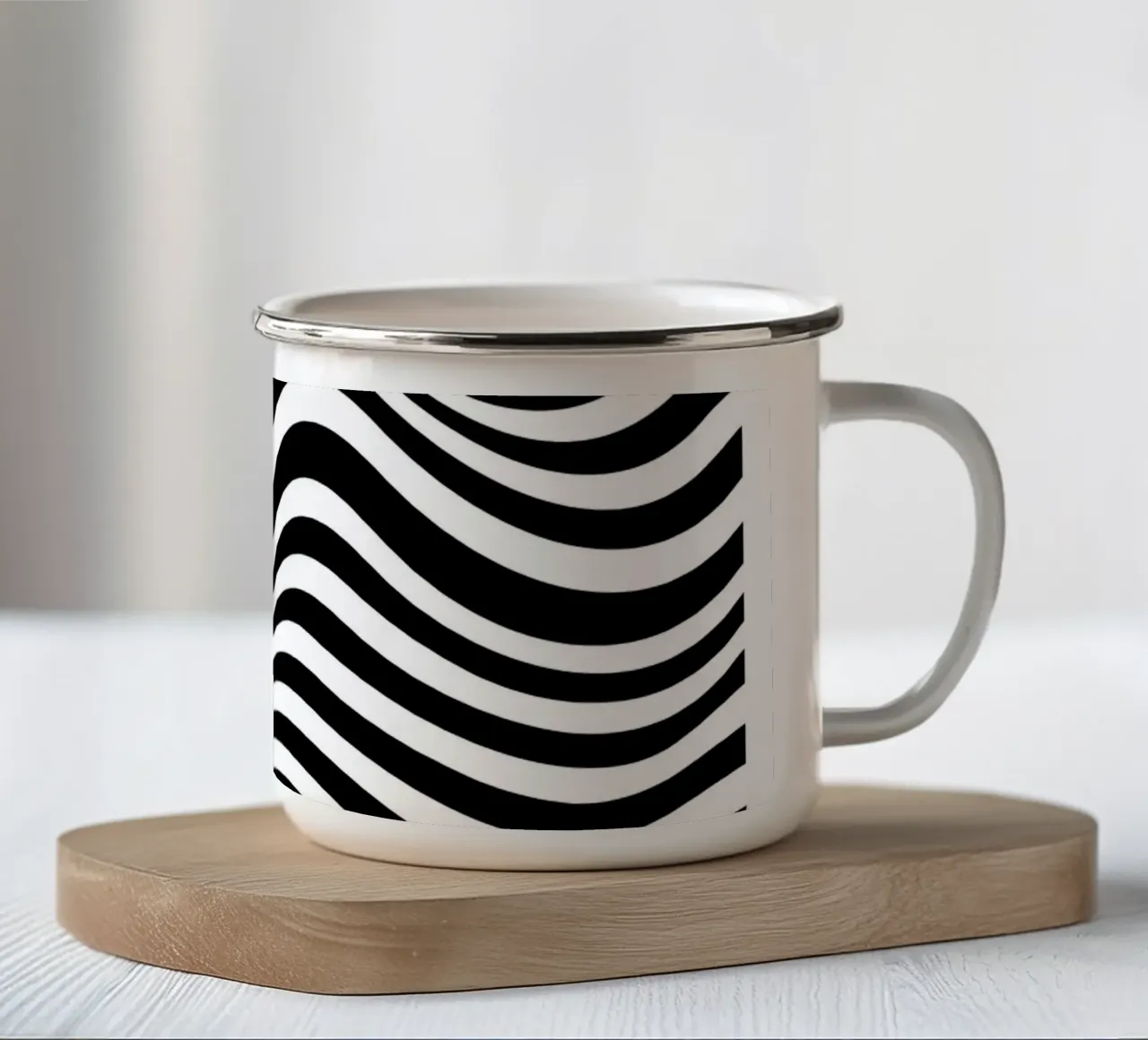 Bauhaus Waves - Poster op-art in bianco e nero moderno tazza in smalto da Studio Vibe