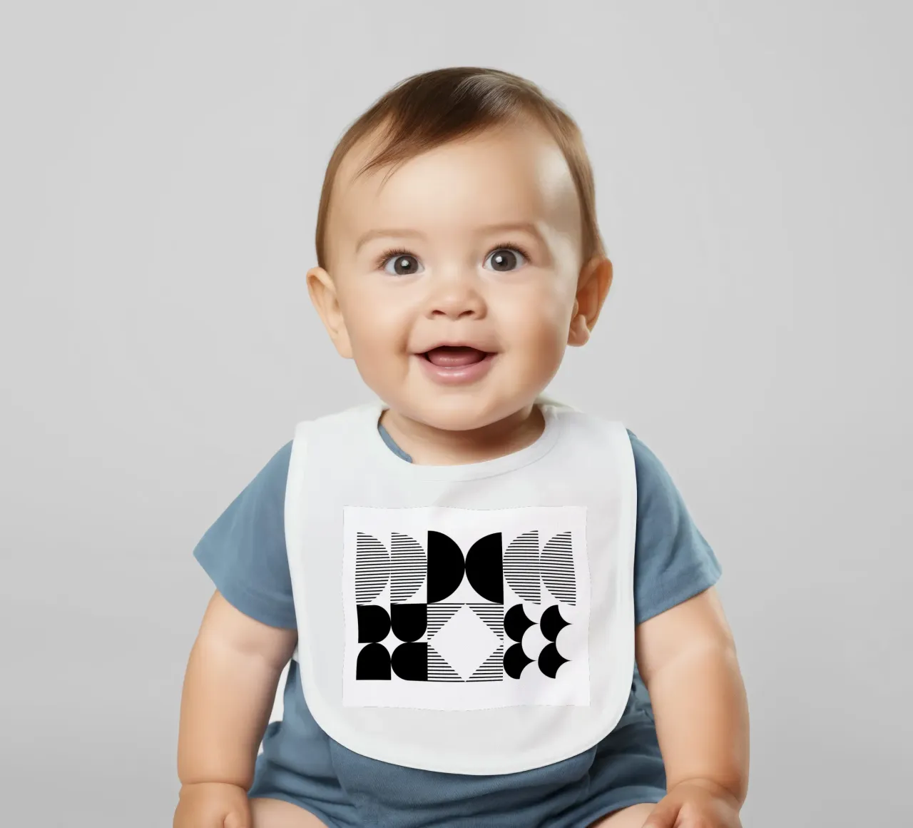 Minimal Geometrico in bianco e nero bavaglino da Studio Vibe