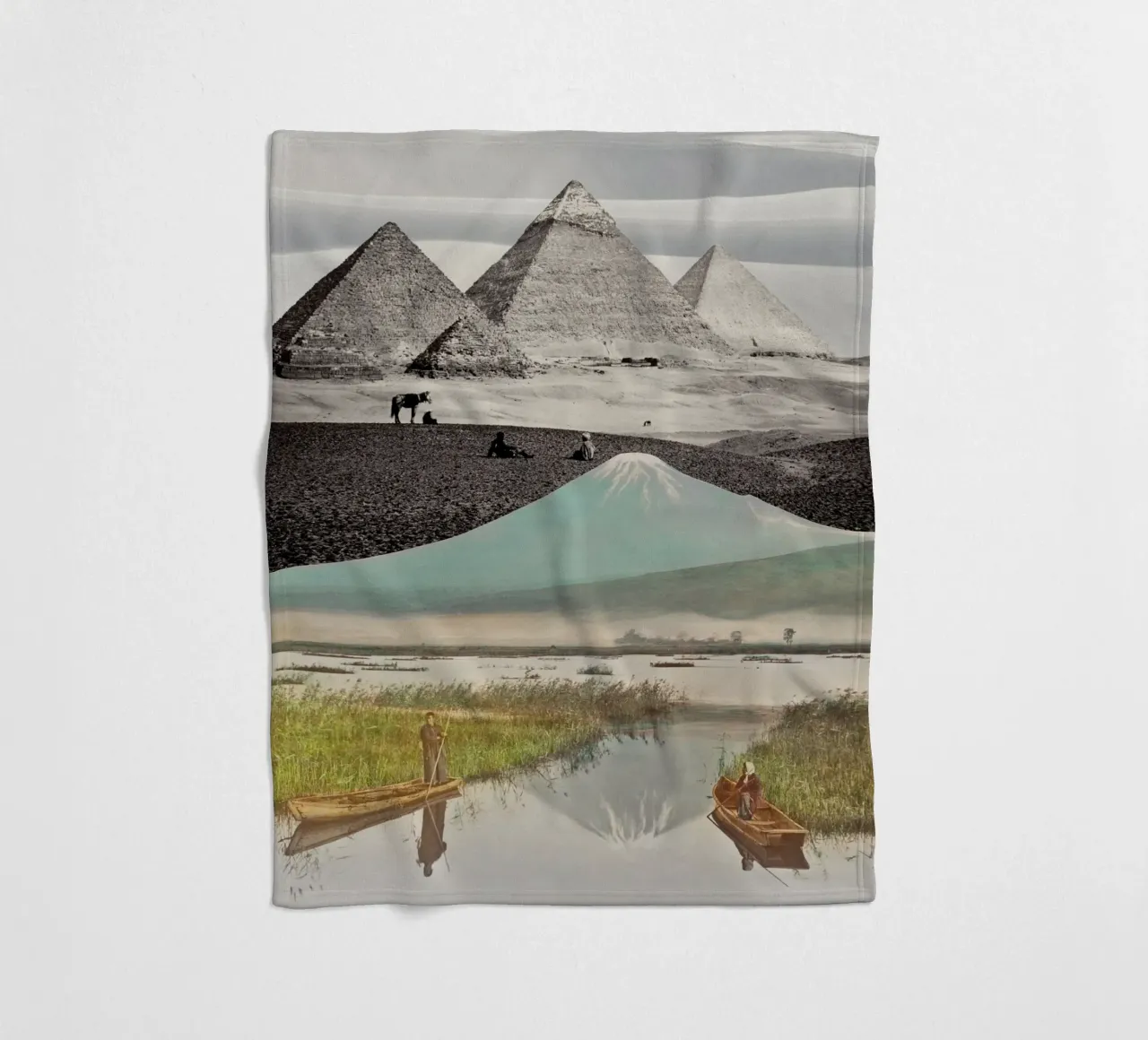 Elsewhere All At Once | Press Play Art Print Collage Remix coperta in pile da Press Play Art Prints