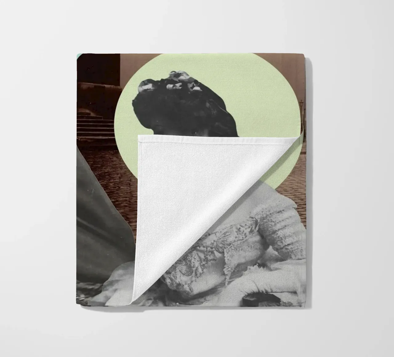 Muses & Moonlight | Press Play Stampa d'arte Collage Remix telo mare da Press Play Art Prints
