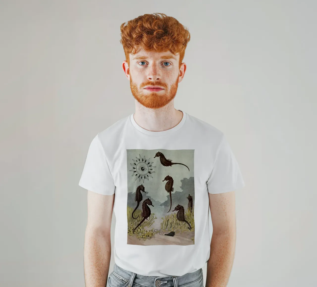 Seepferdchen & der sechste Sinn | Press Play Kunstdruck Collage T-Shirt von Press Play Art Prints
