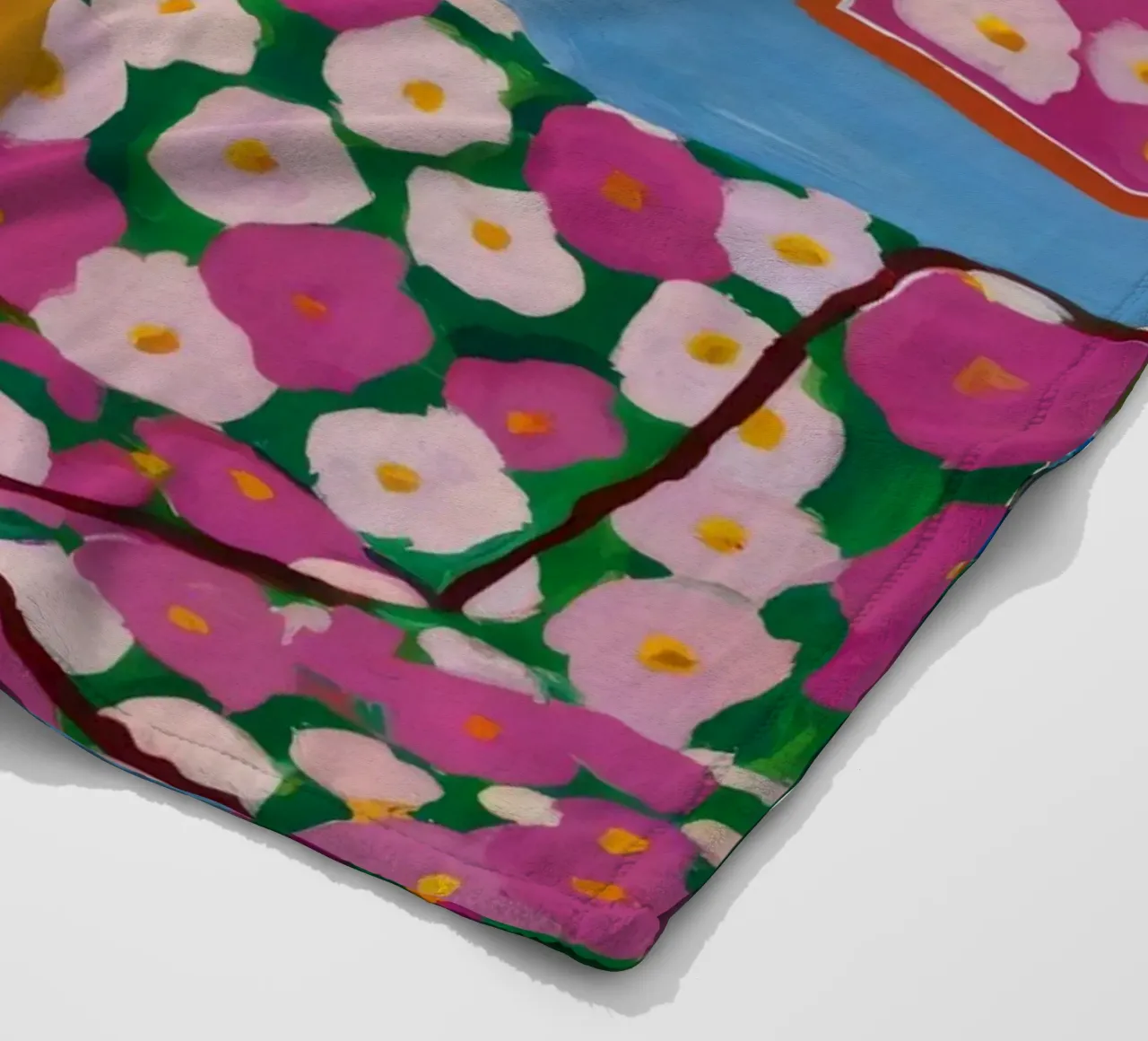 Camera Azure Bloom coperta in pile da Lumi Eyes