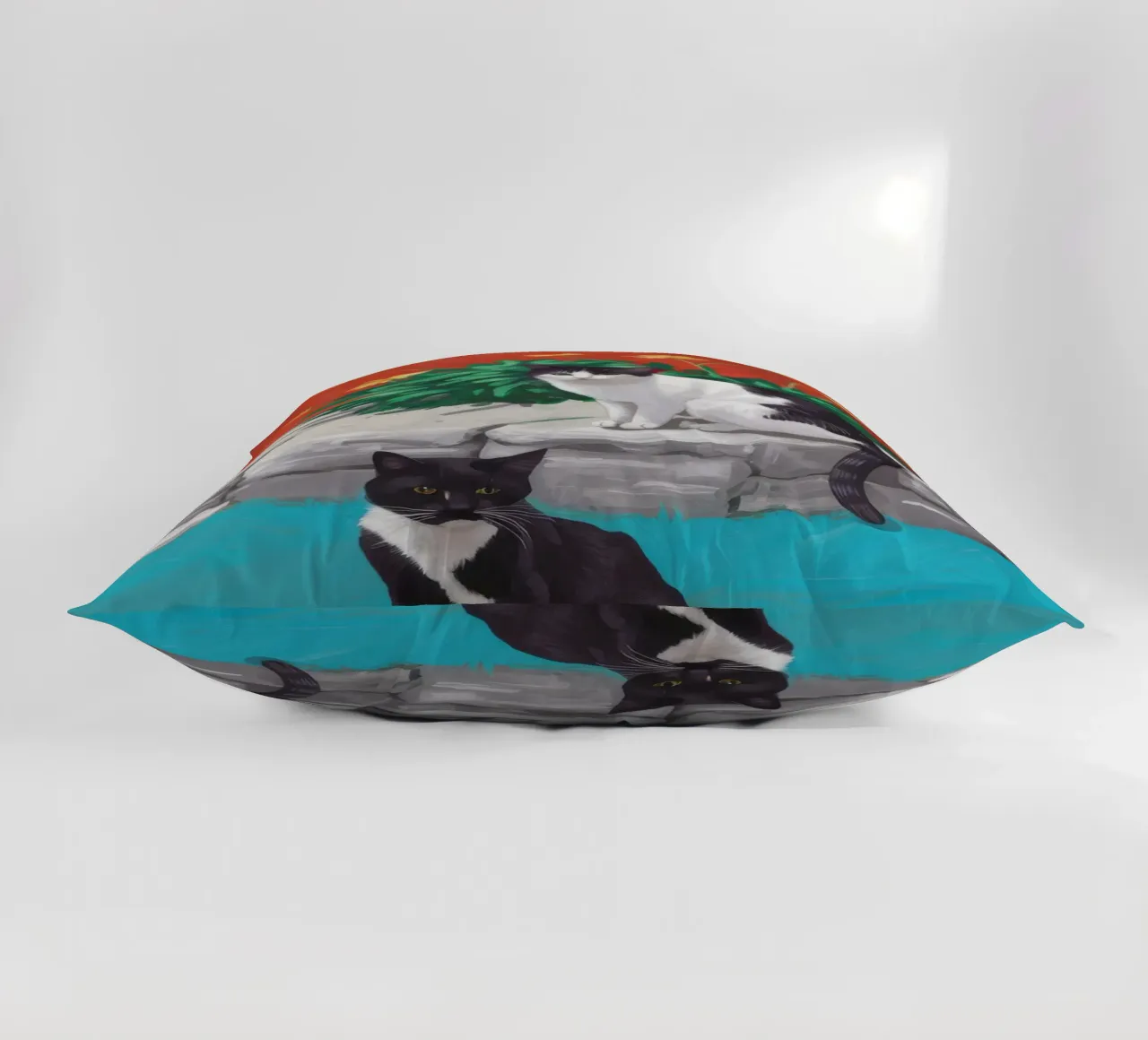 Tuxedo Bloom Perch cuscino da Lumi Eyes