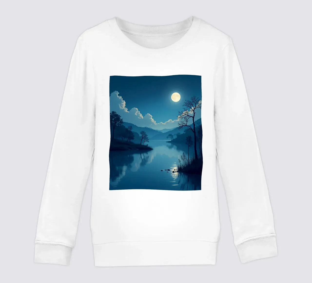 Un tranquillo paesaggio notturno con un riflesso luminoso della luna piena felpa bambino da Artistic-shop