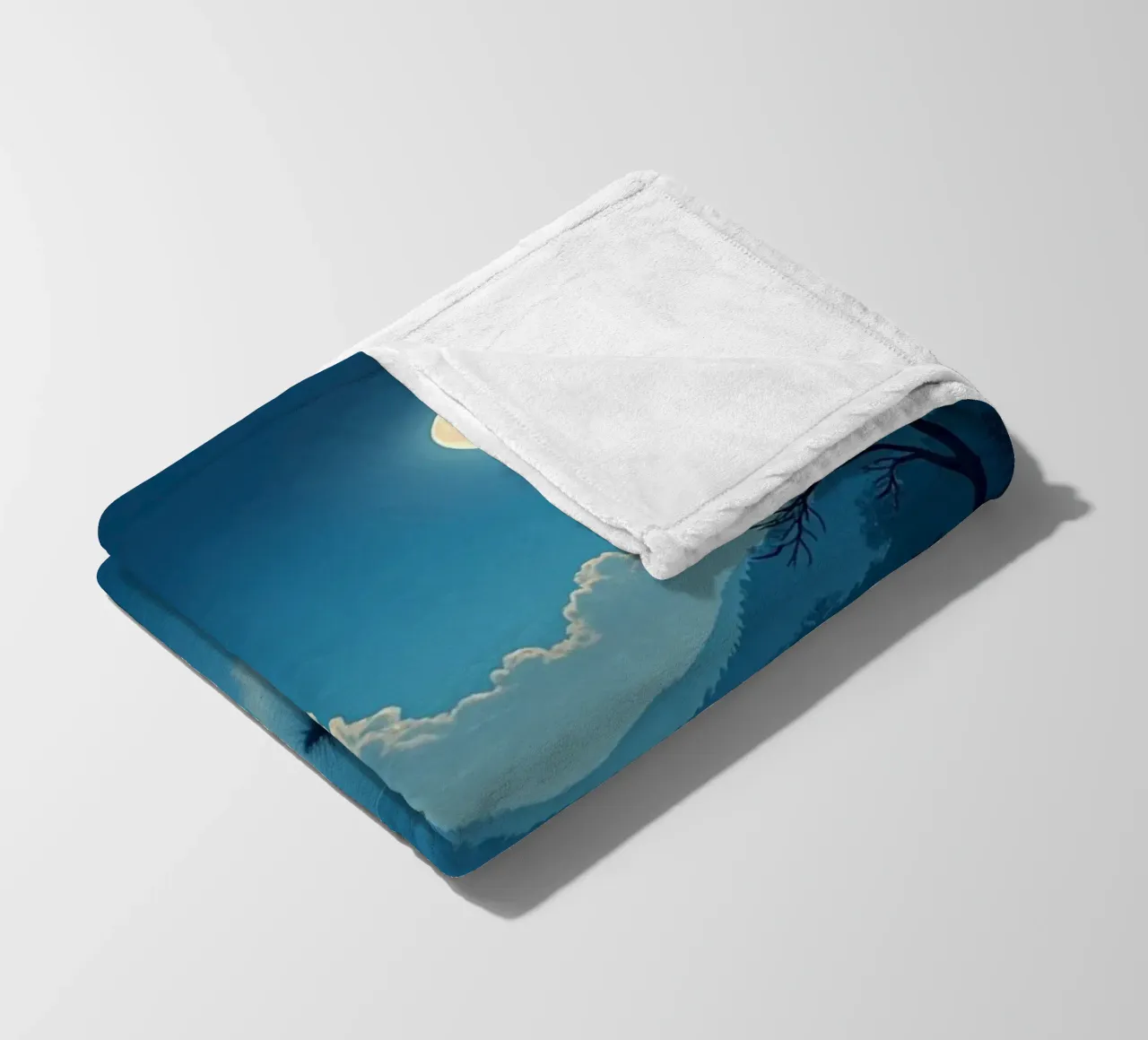 Un tranquillo paesaggio notturno con un riflesso luminoso della luna piena coperta in pile da Artistic-shop
