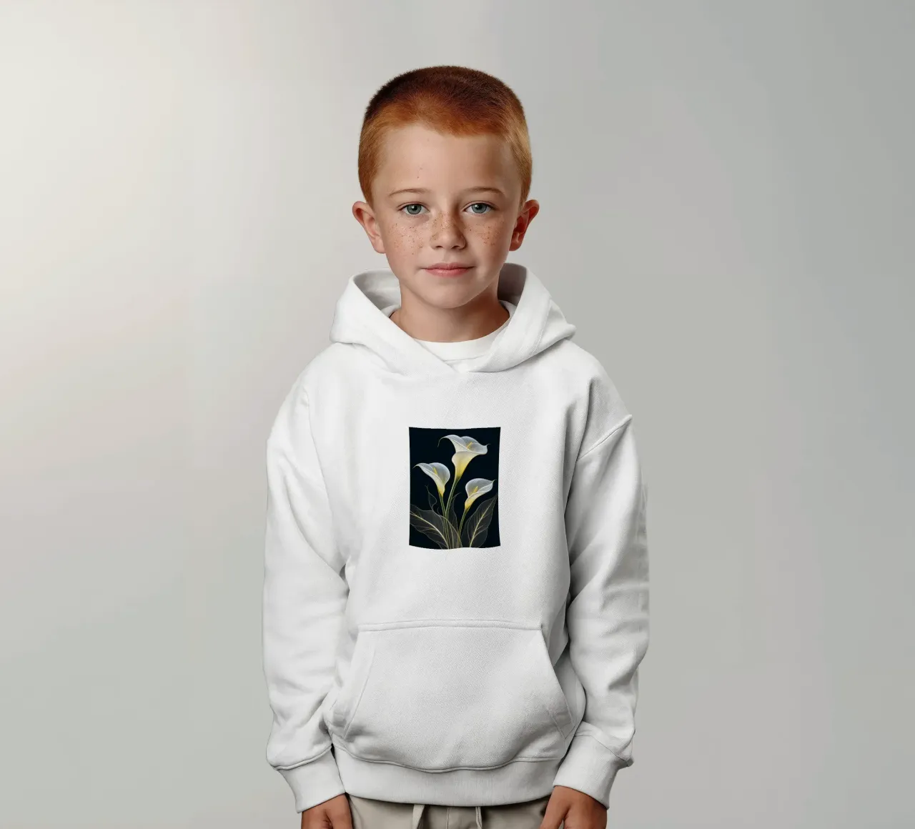 Concentrarsi su un linguaggio evocativo, mettendo in risalto i fiori. felpa bambino con cappuccio da Artistic-shop
