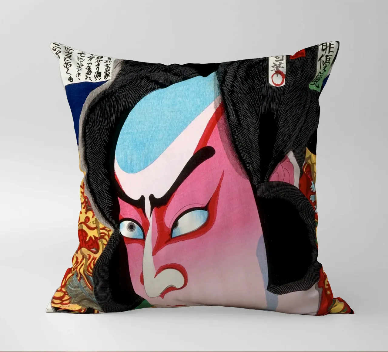 The Fierce Gaze of Kabuki cuscino da ramosashop