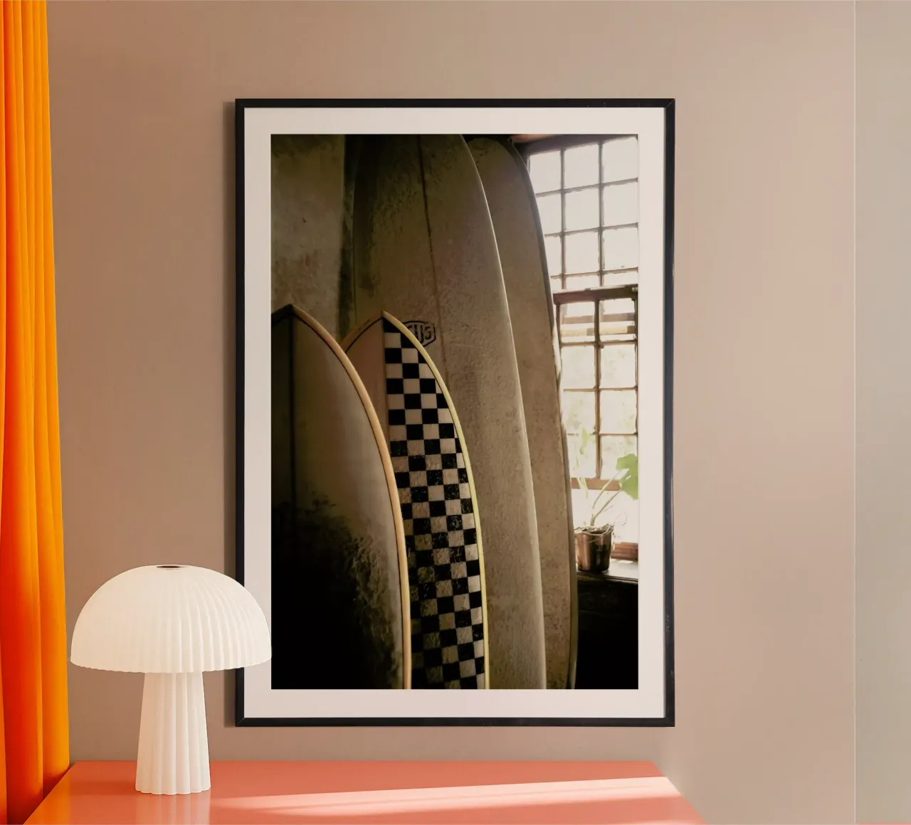Deus poster con telaio in legno da Shot By Clint