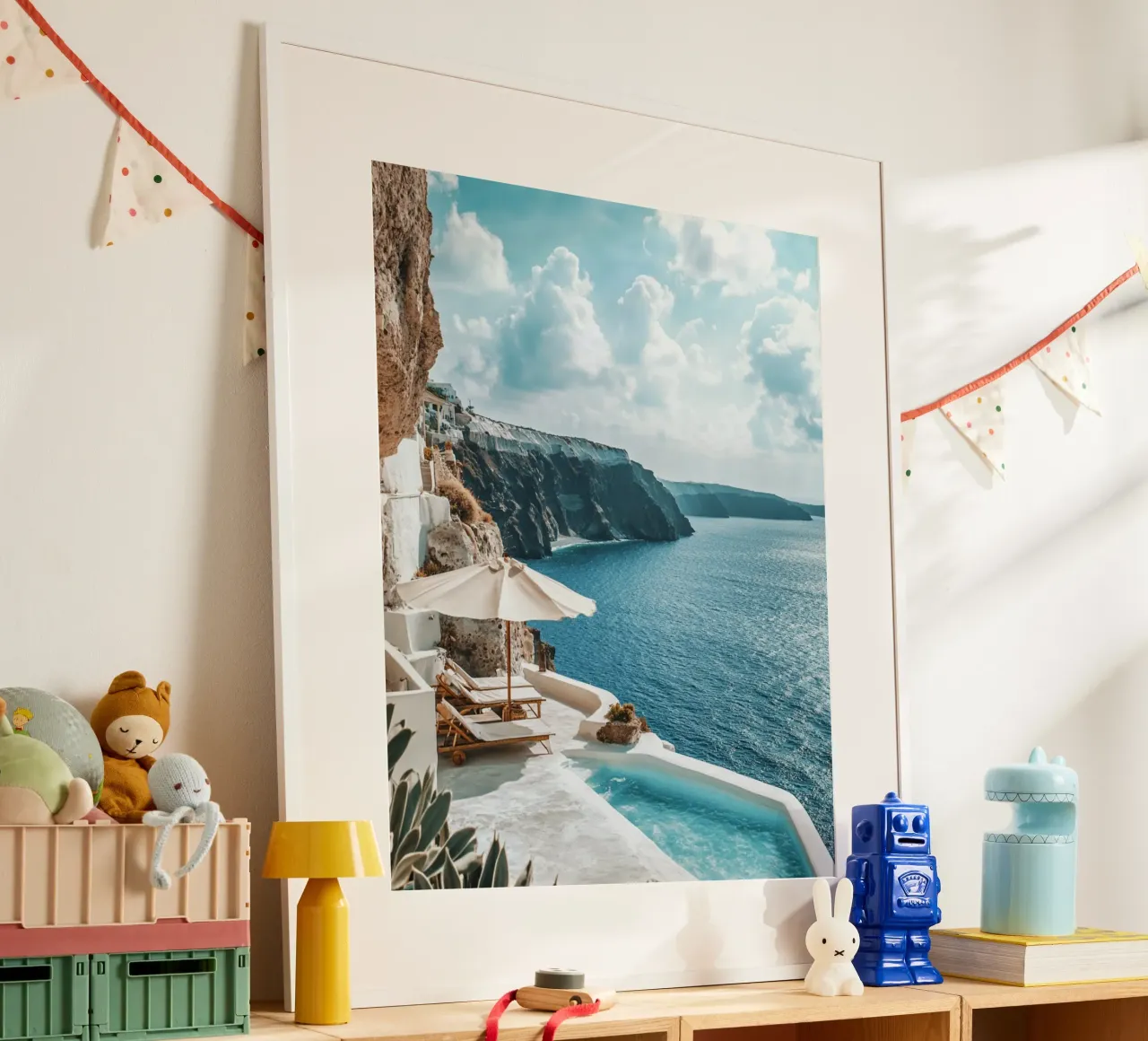 Vibrazioni di Santorini poster con telaio in plastica da PhotoVibe Decor