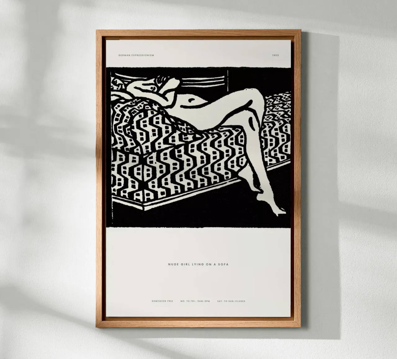 Kirchner - Nude Girl Lying on a Sofa canvas met Baklijst van Vintage by JUNIQE