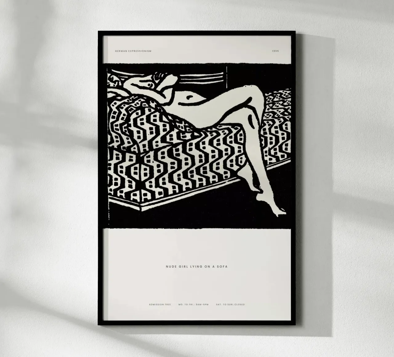 Kirchner - Nude Girl Lying on a Sofa poster con telaio in alluminio da Vintage by JUNIQE