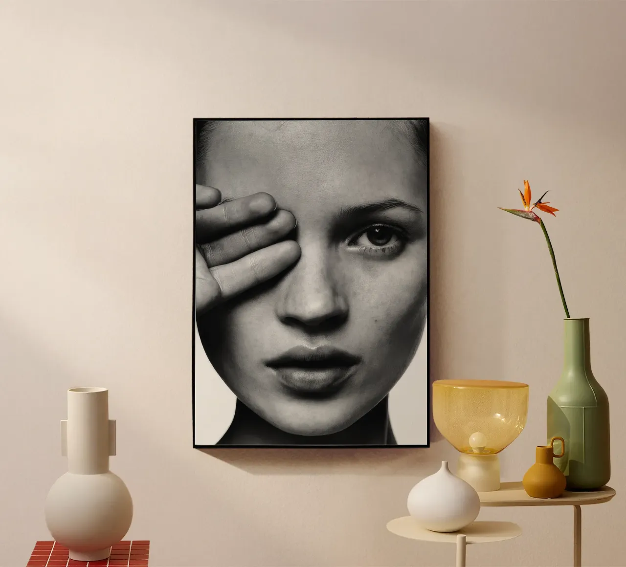 Kate Moss La vita è uno scherzo Chiudere gli occhi plexiglass da Greatest Figure