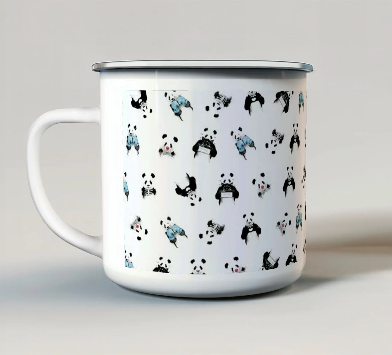 Panda Pattern tazza in smalto da Balazs Solti