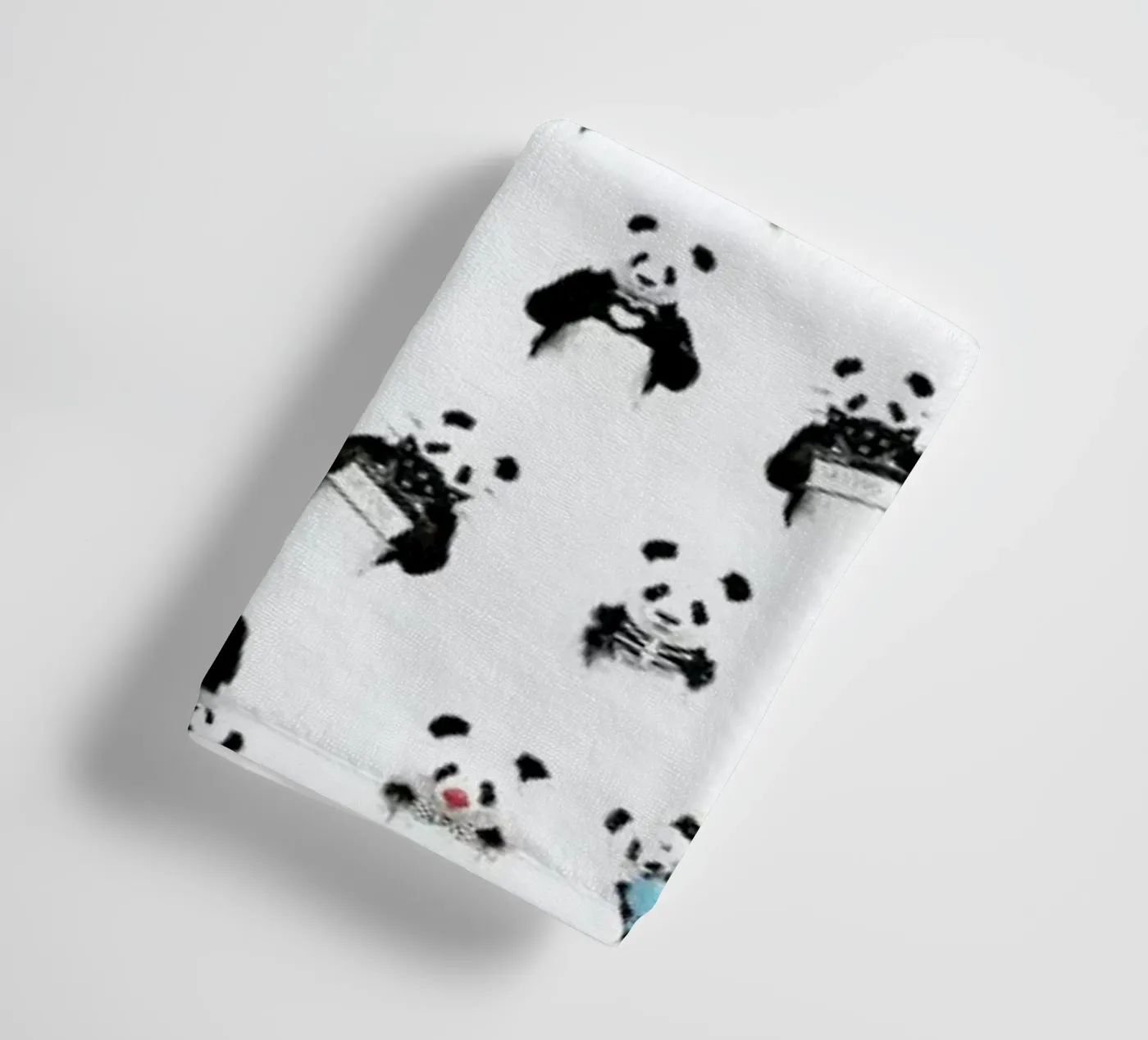 Panda Pattern Handtuch von Balazs Solti