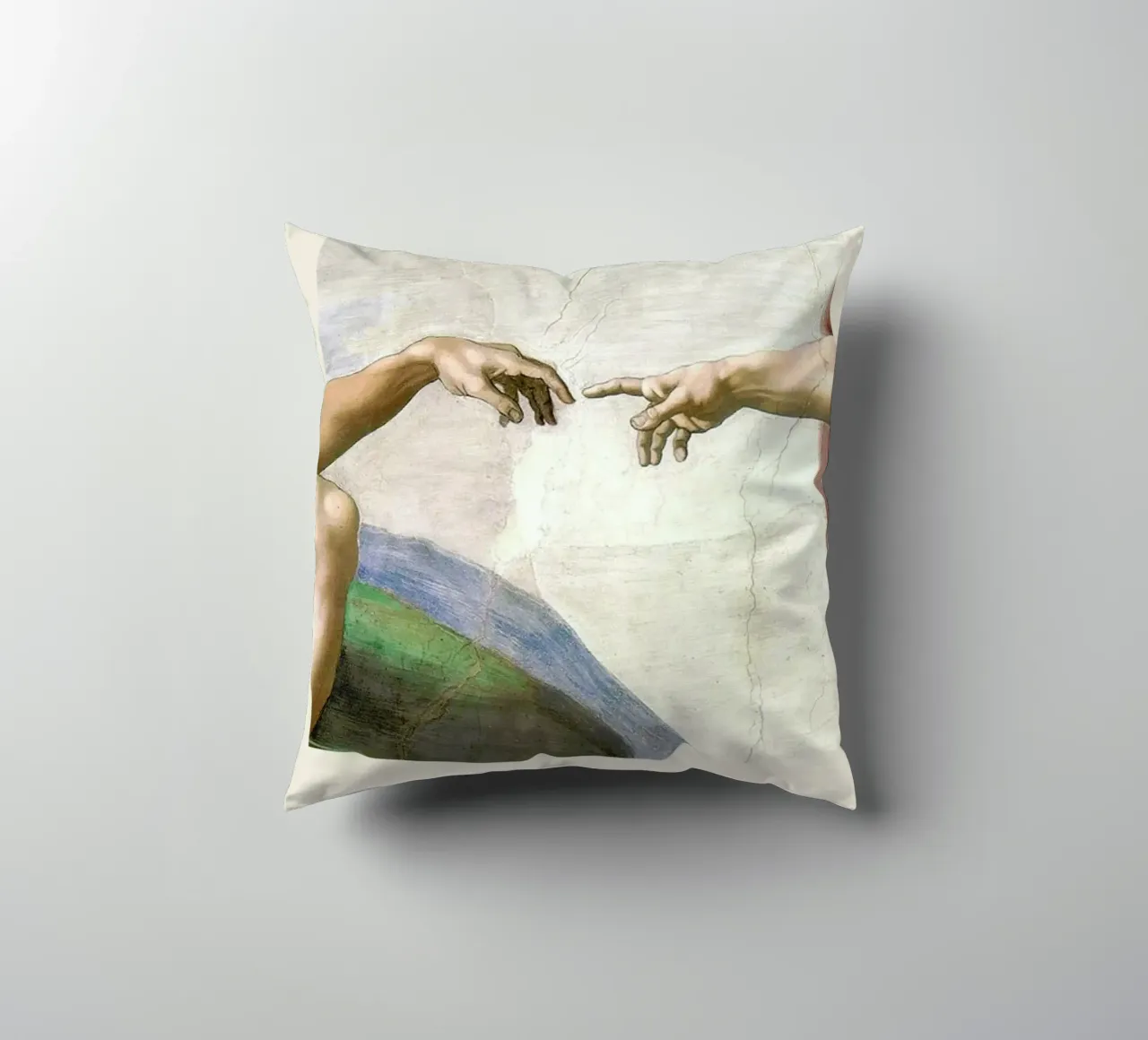 Michelangelo - The Creation of Adam cuscino da Vintage by JUNIQE