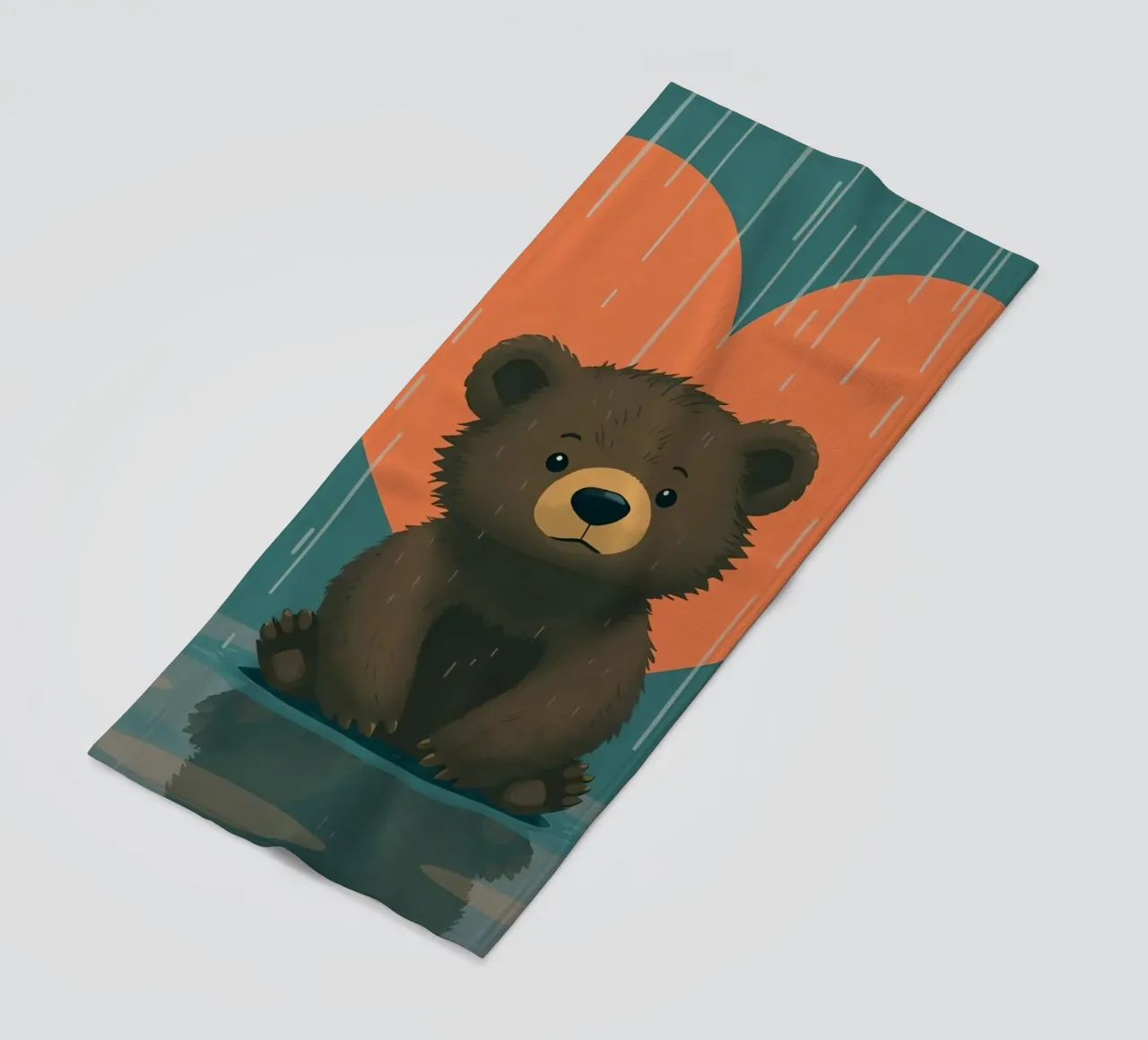 Simpatico orso seduto sotto la pioggia sotto un grande cuore a forma di telo mare da DesignDoodle