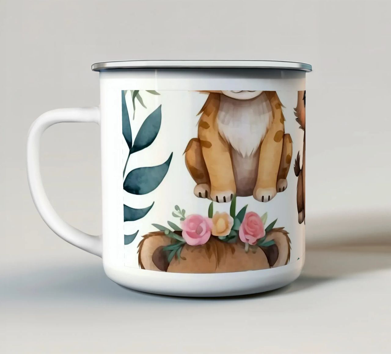 Schattige dierenillustratie met leeuwen en tijgers versierd emaille mok van DesignDoodle