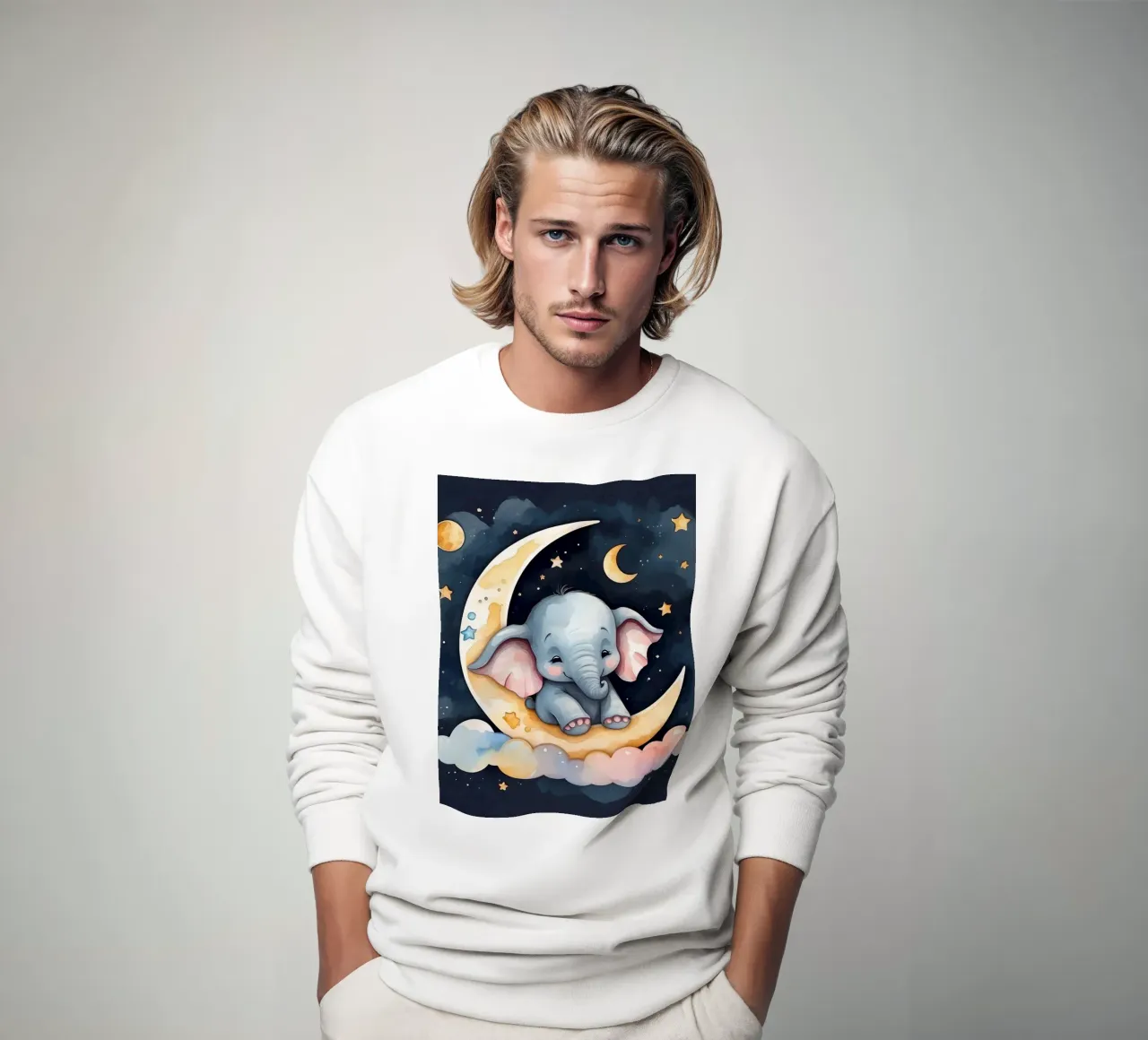 Mignon bébé éléphant se reposant sur un croissant de lune sweat de DesignDoodle