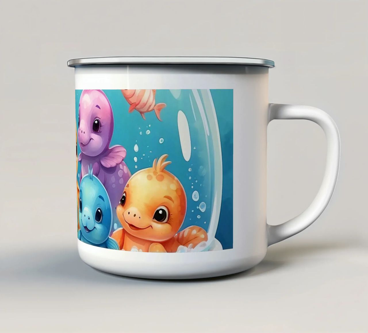 Simpatiche creature acquatiche in un bagno di schiuma con pesci colorati tazza in smalto da DesignDoodle