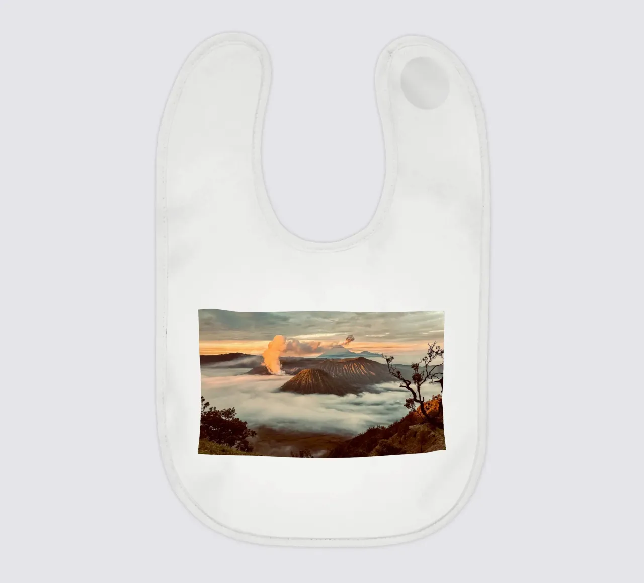 Vulkanberge Babylätzchen von Earthly Visions