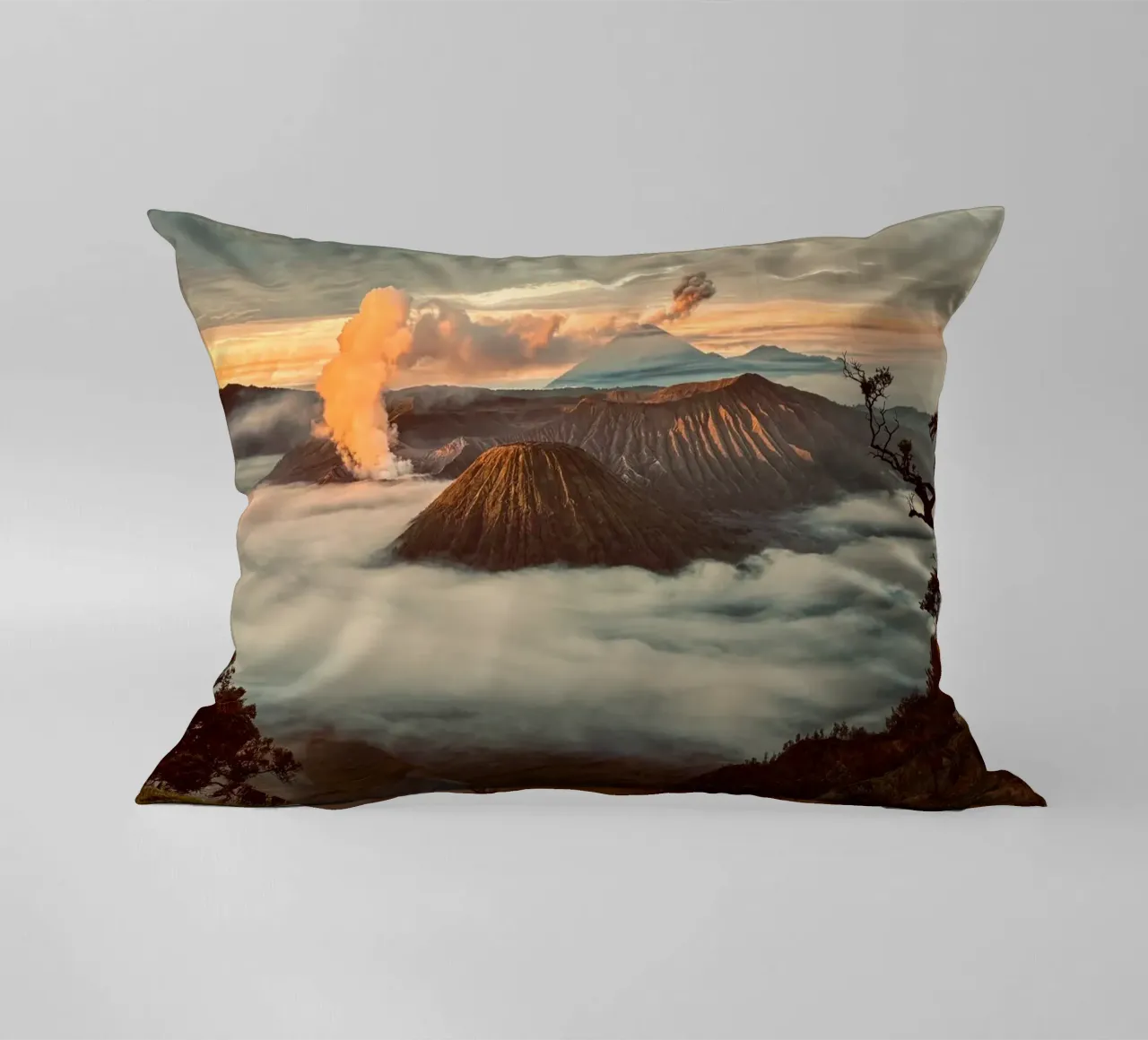 montagne vulcaniche cuscino da Earthly Visions