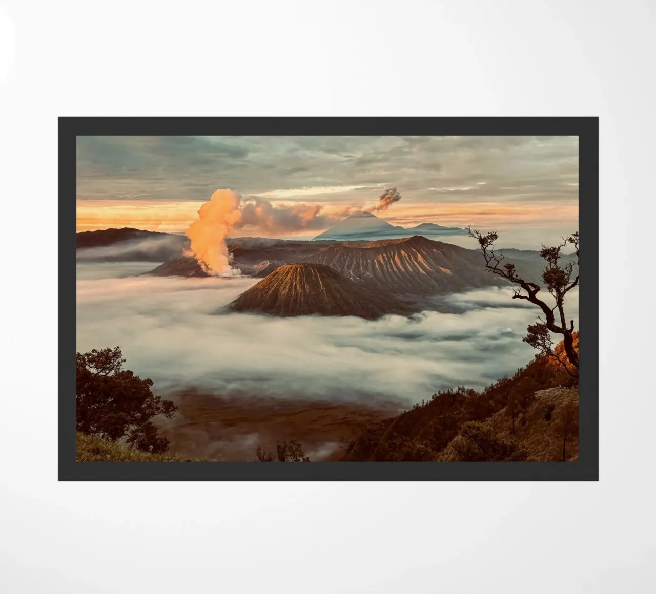 volcano mountains Fußmatte von Earthly Visions