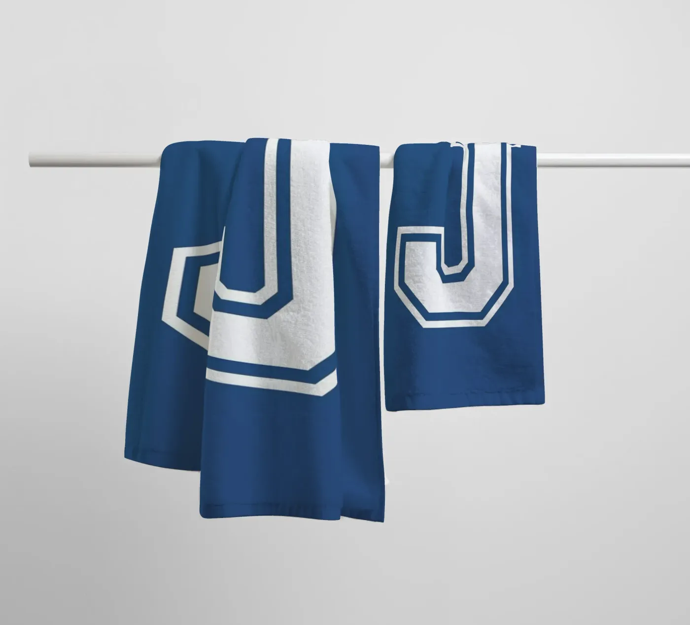 J badhanddoek van Studio One