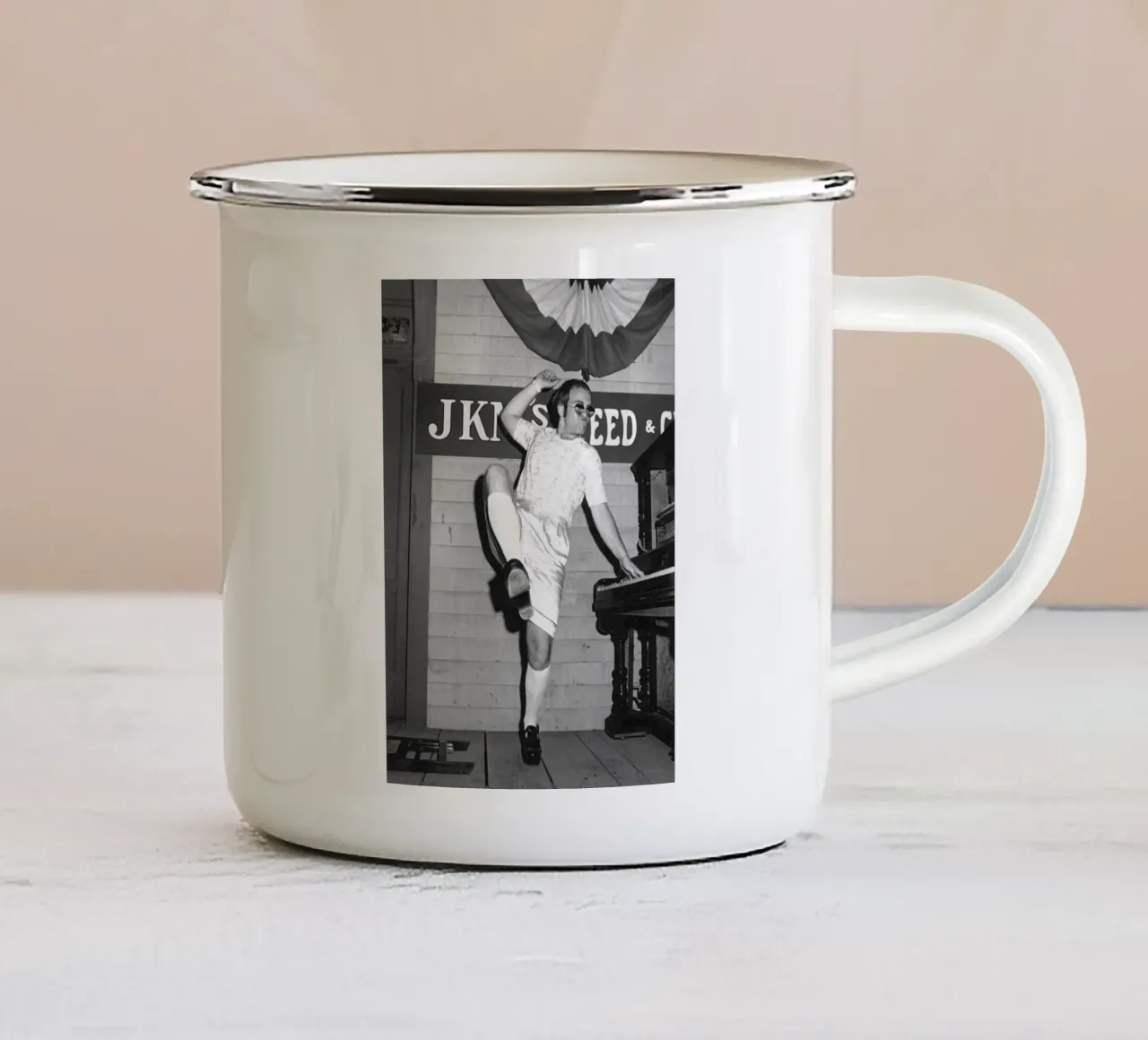 Cute Style Elton John Black And White tazza in smalto da fardanjadex