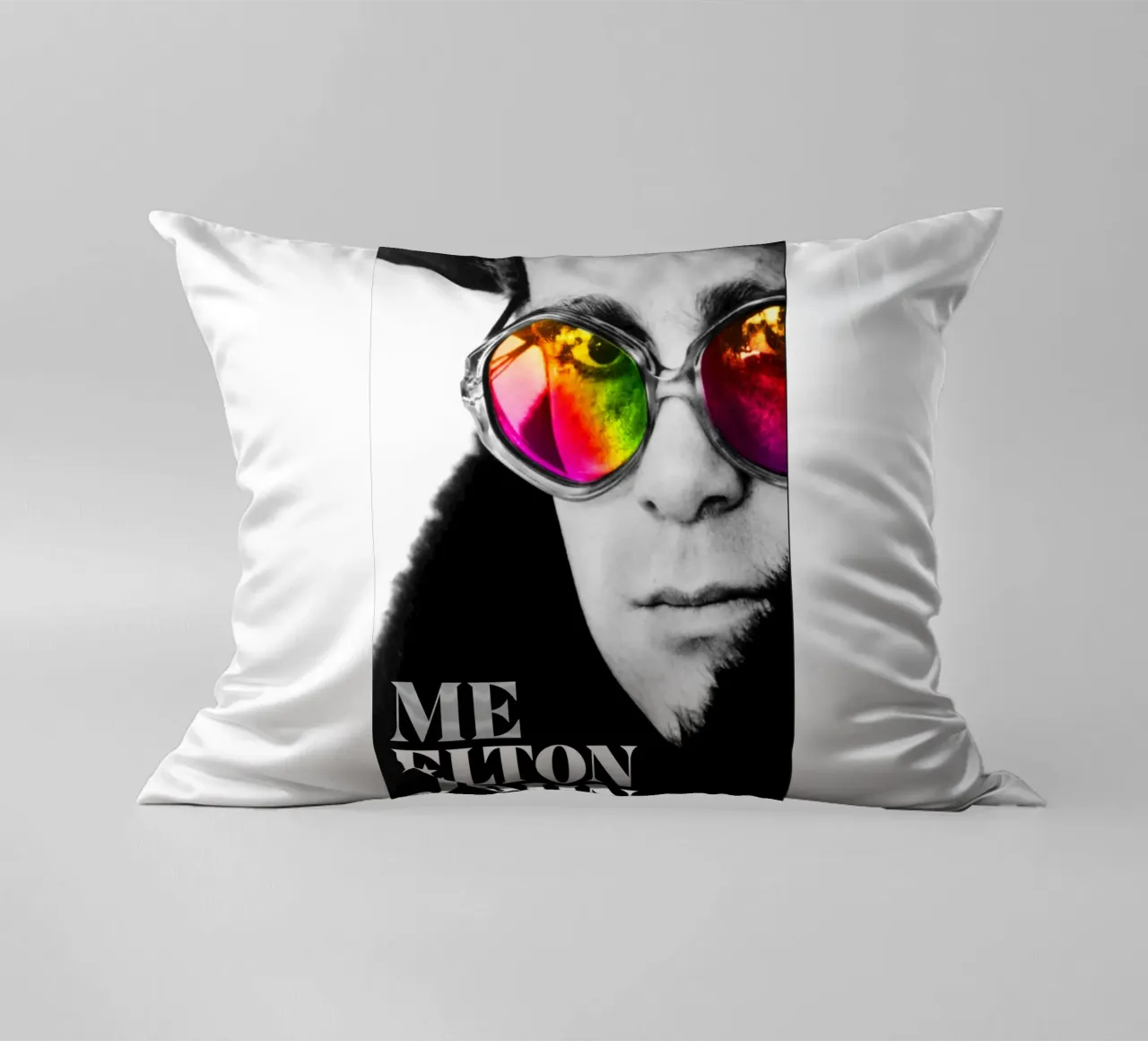 Me Elton John Movie Kissen von fardanjadex